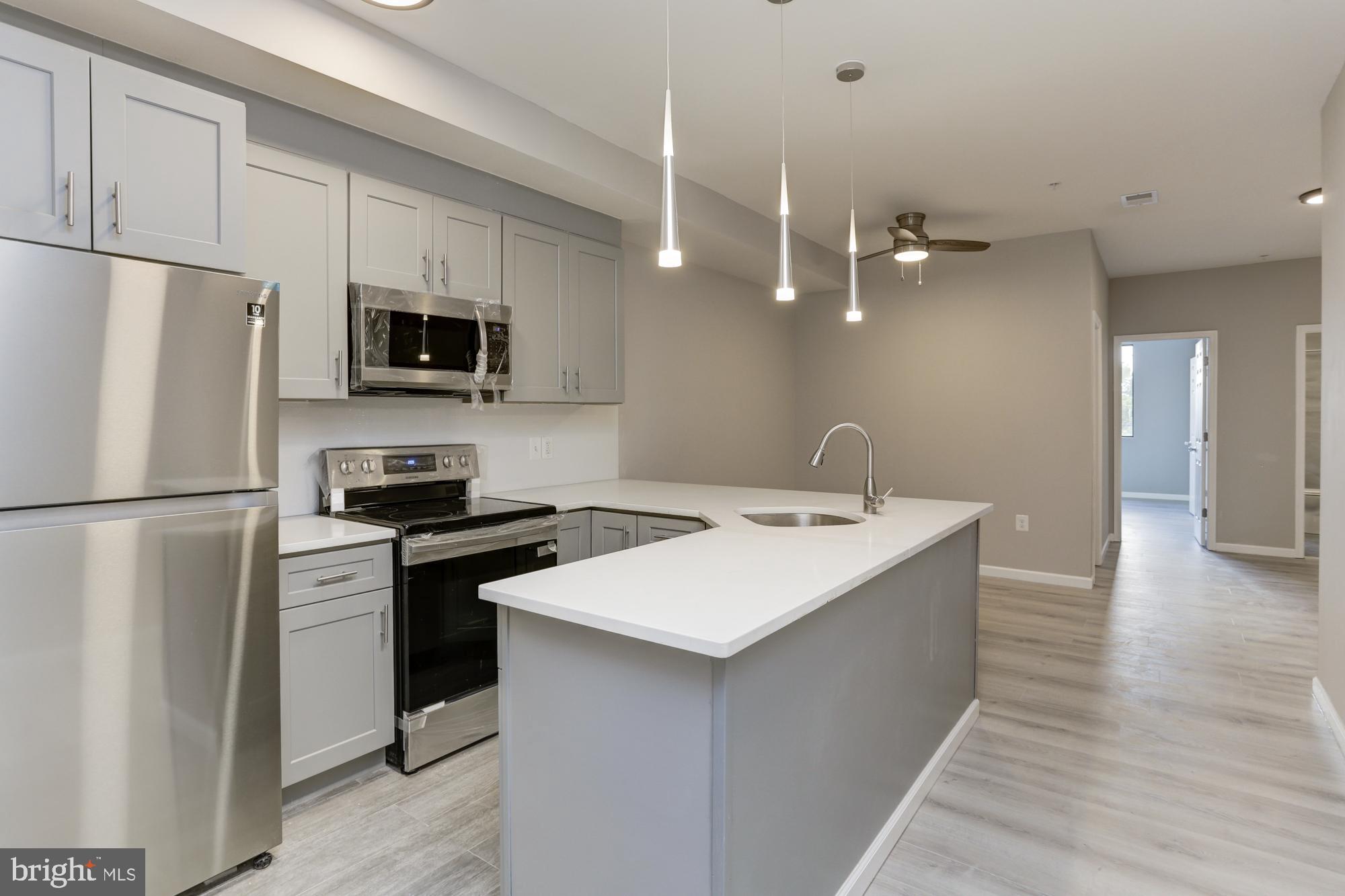 HIGHLANDTOWN - Residential Lease