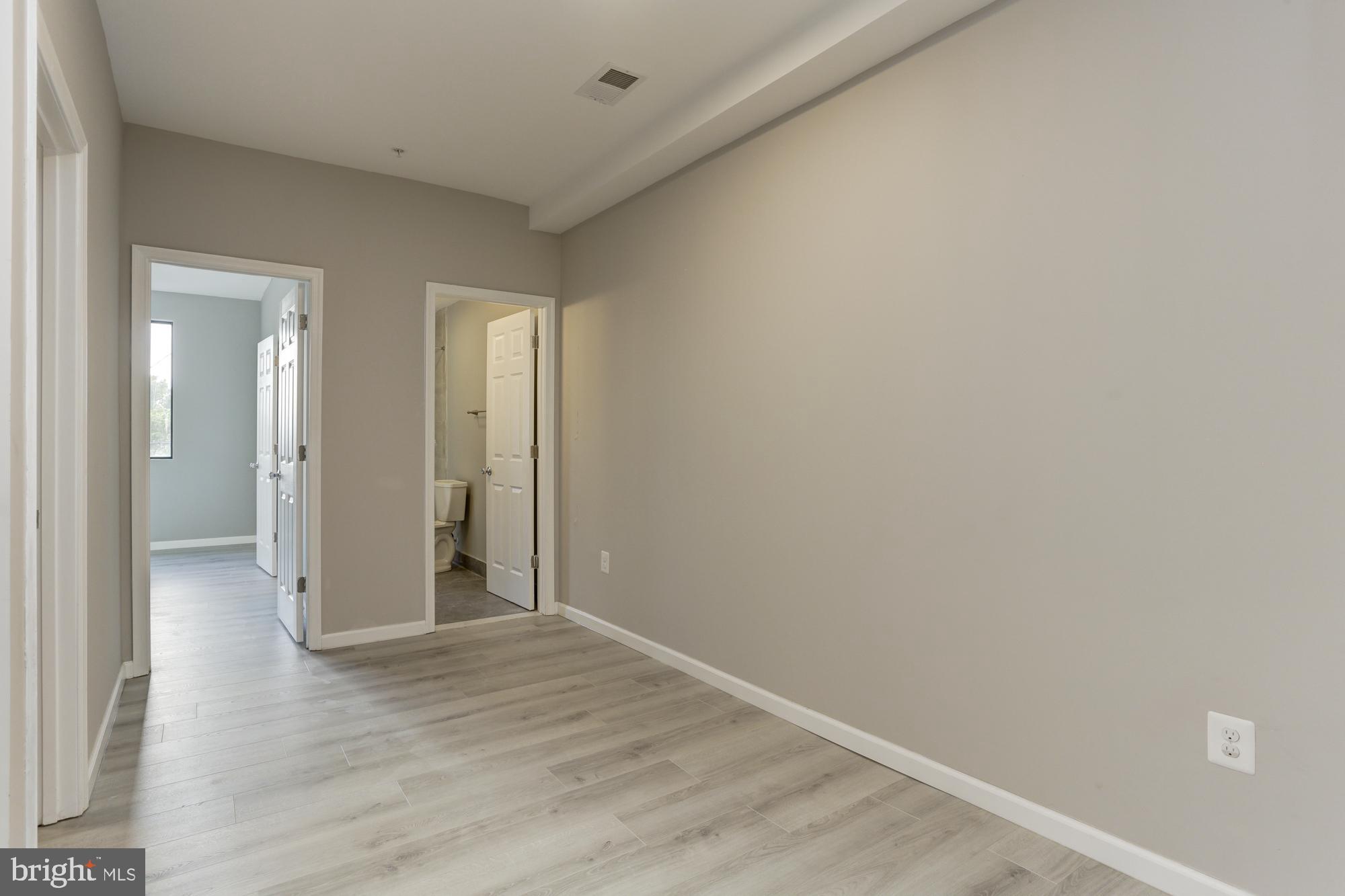 HIGHLANDTOWN - Residential Lease