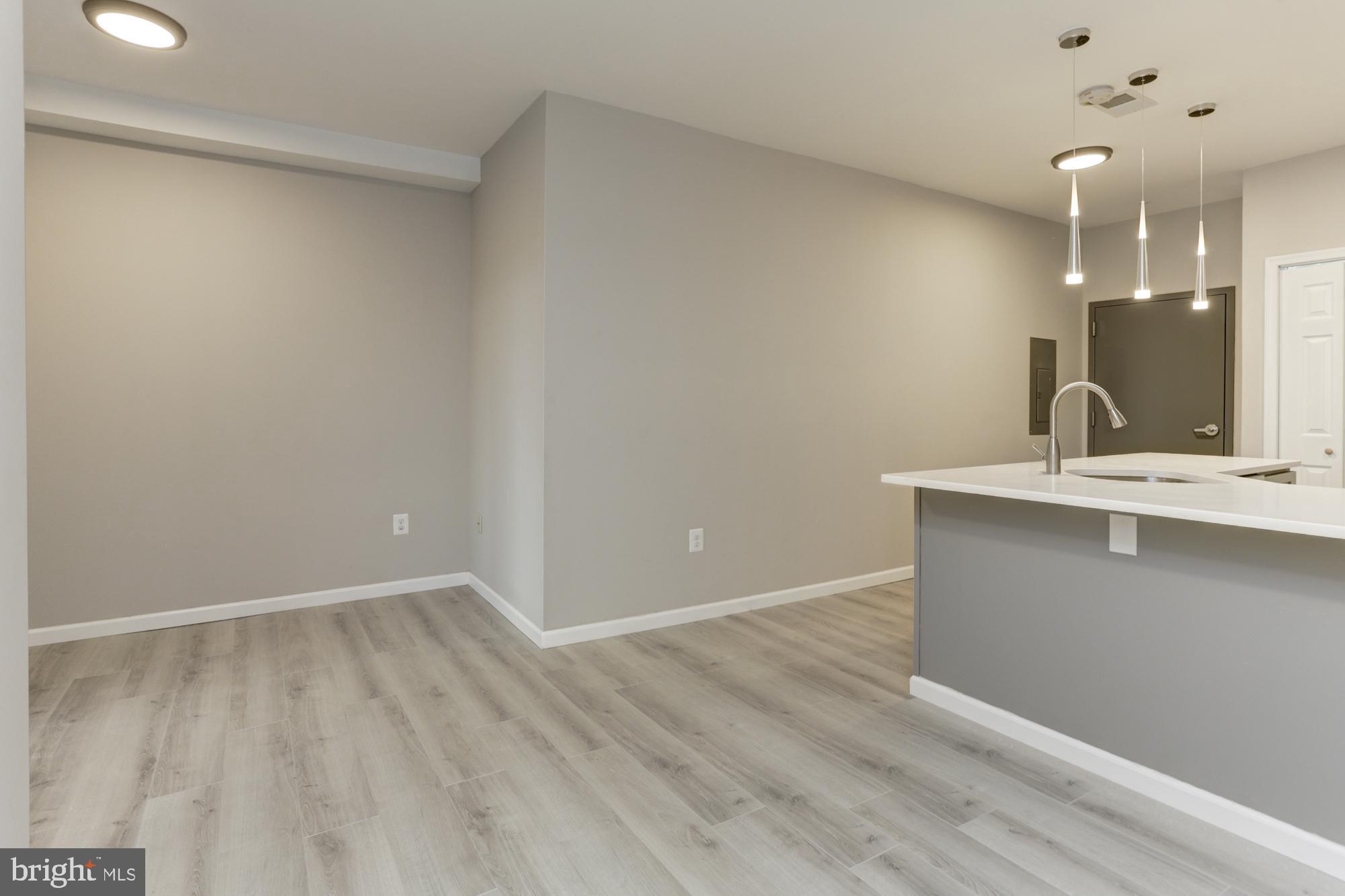 HIGHLANDTOWN - Residential Lease