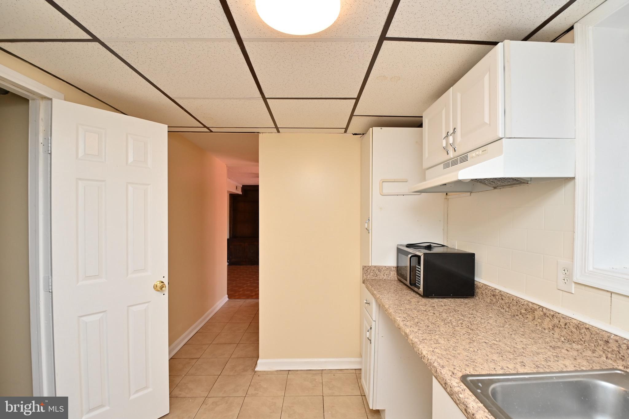 LAKE RIDGE - Residential Lease