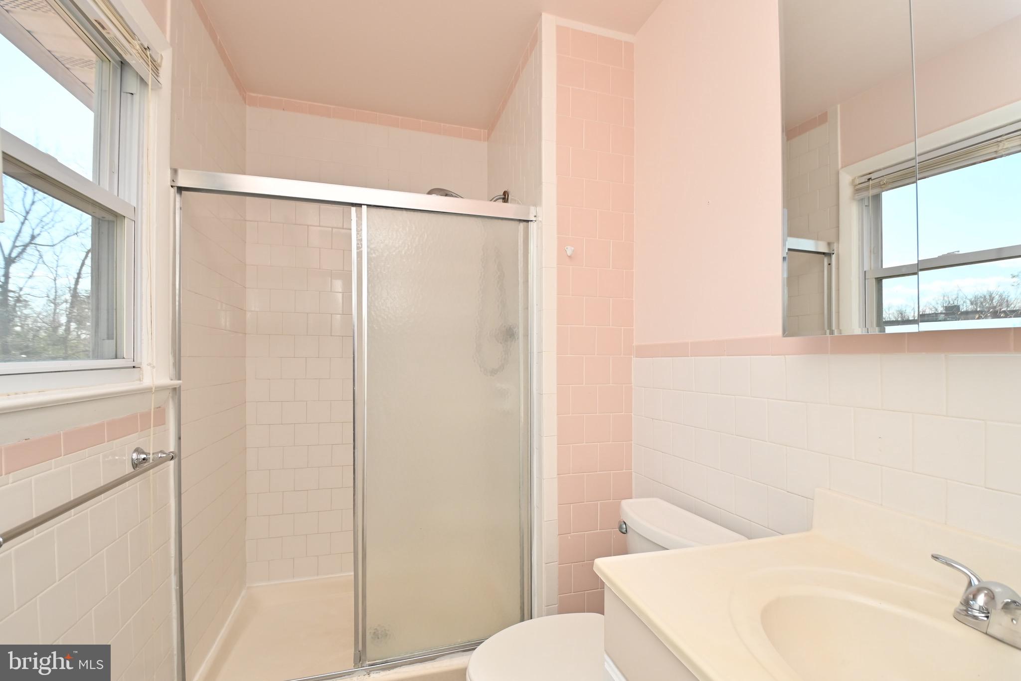 LAKE RIDGE - Residential Lease