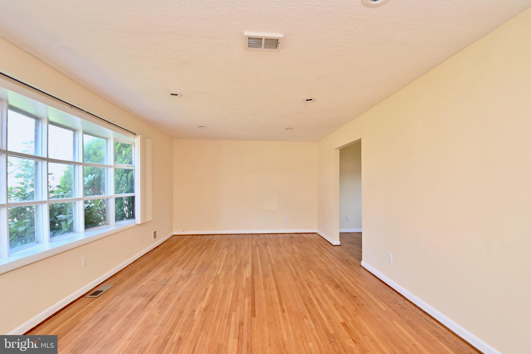 LAKE RIDGE - Residential Lease