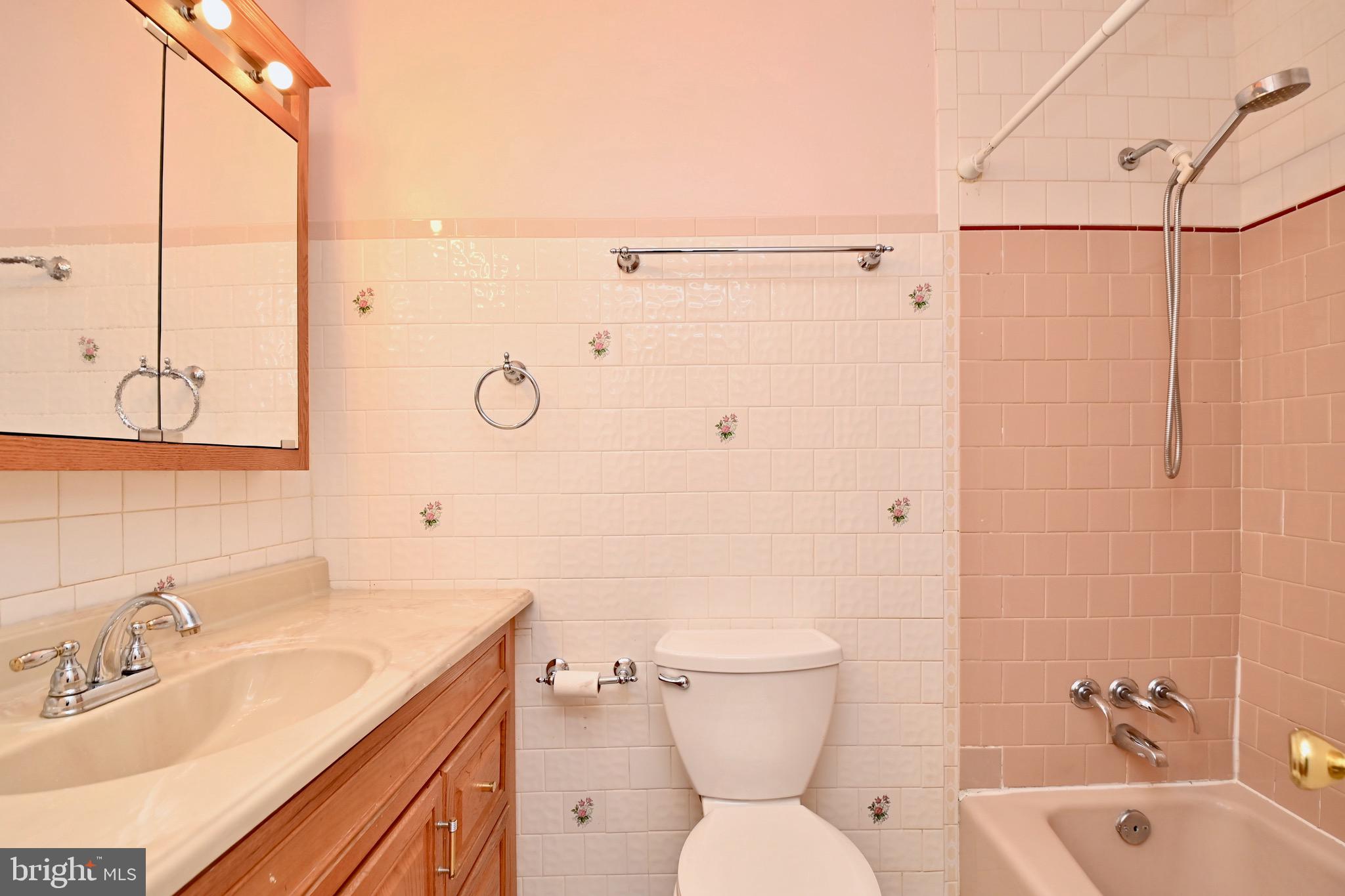 LAKE RIDGE - Residential Lease