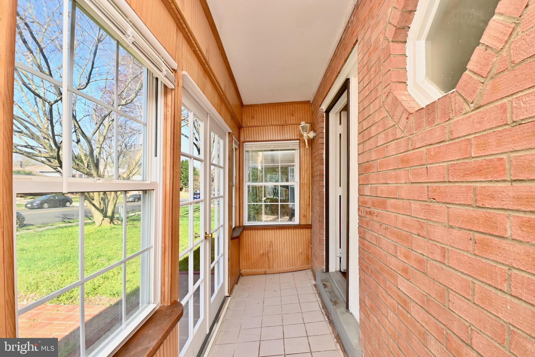 LAKE RIDGE - Residential Lease