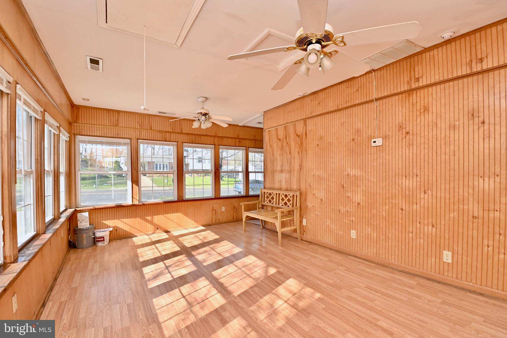 LAKE RIDGE - Residential Lease