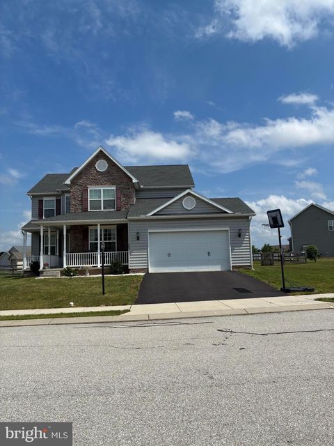Homes For Sale - 224 Friendly Drive<br/> HANOVER, PA 17331