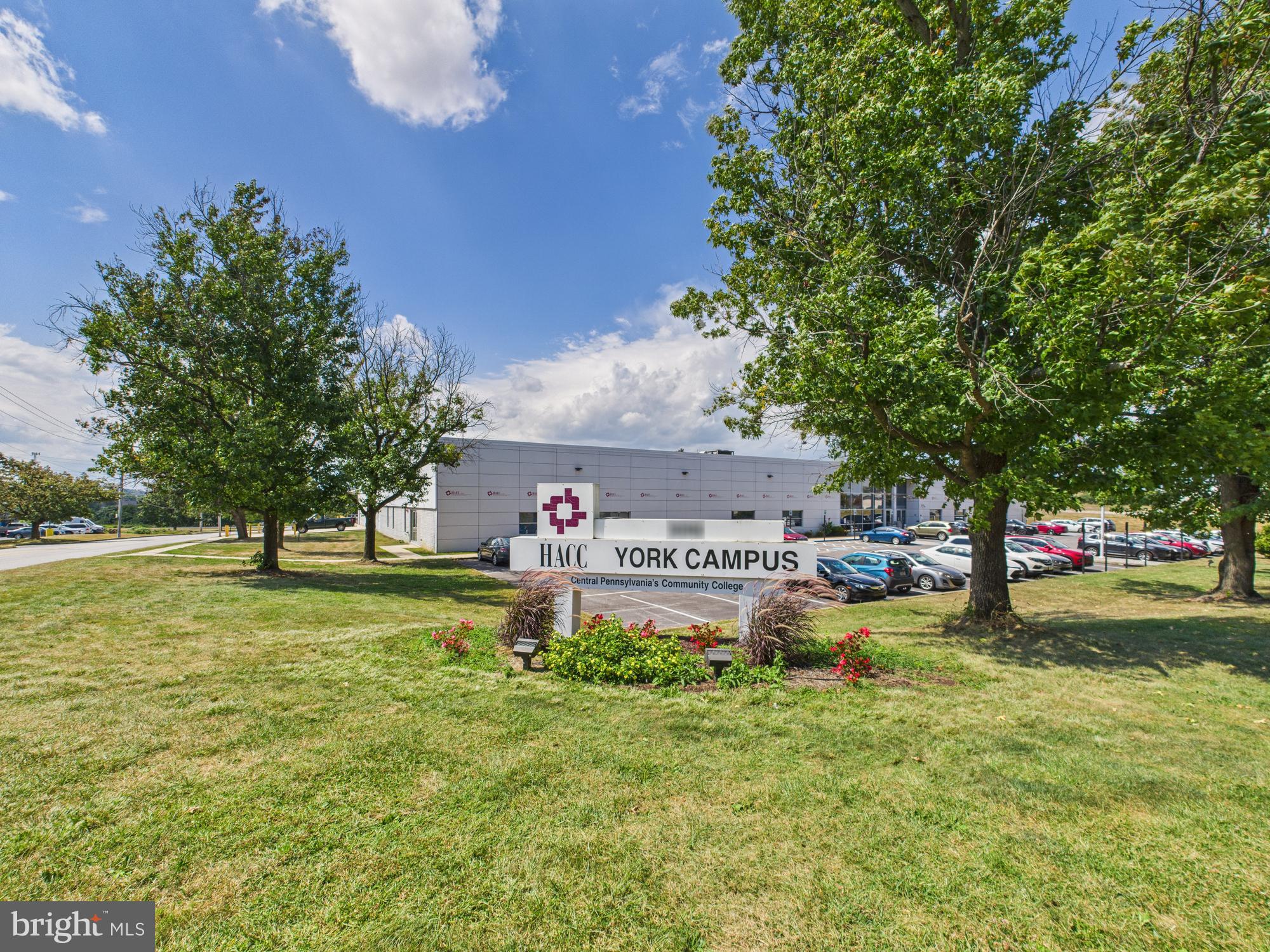 COLONY PARK CONDOS - Residential