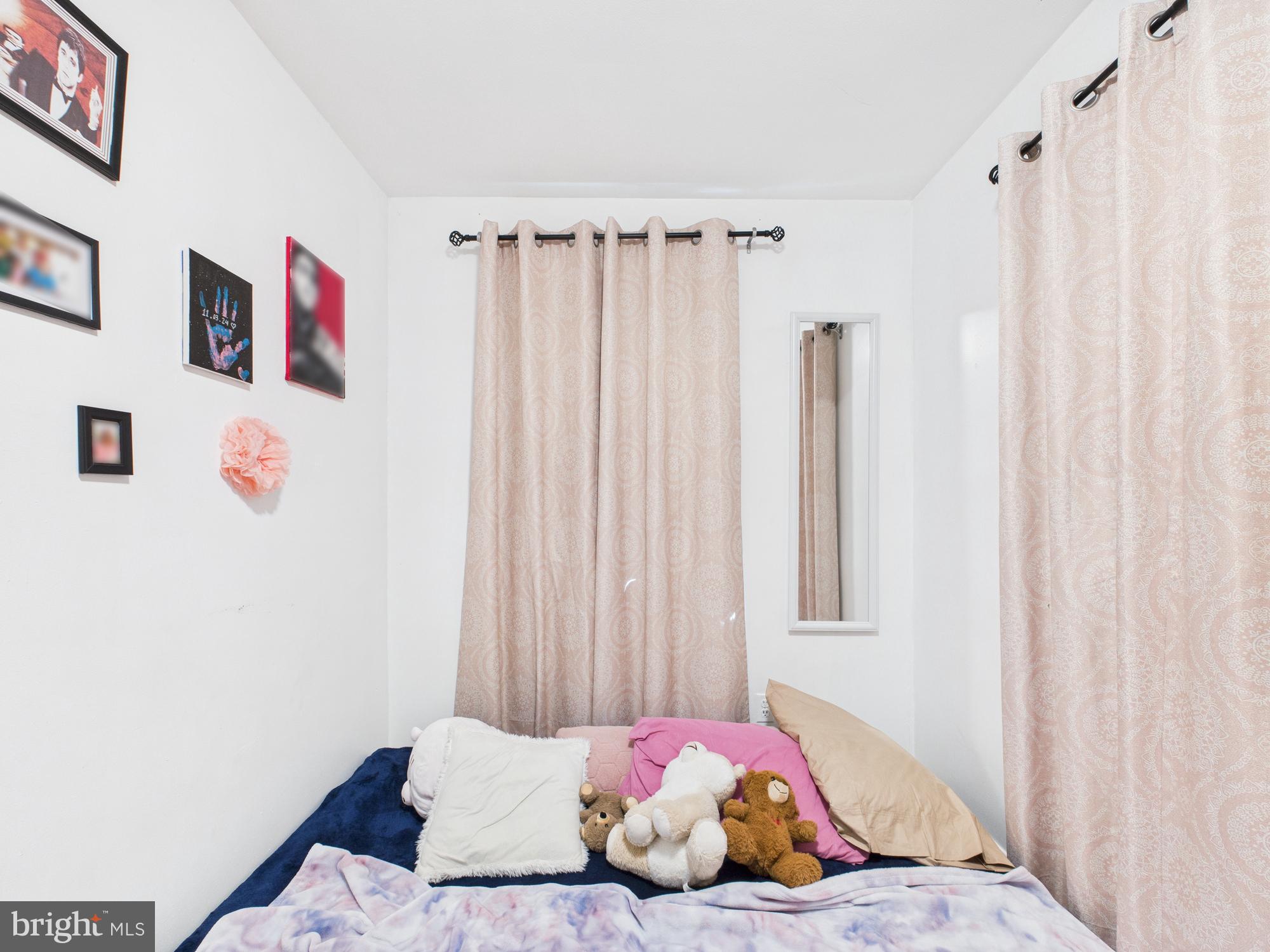 COLONY PARK CONDOS - Residential