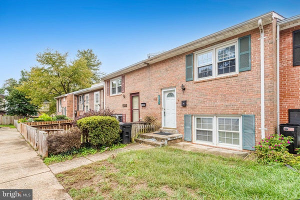 14390 BERKSHIRE DR, WOODBRIDGE, VA 22193 - Image c9fc183ba2ce5604ee36d9ff61da651d/4040196757