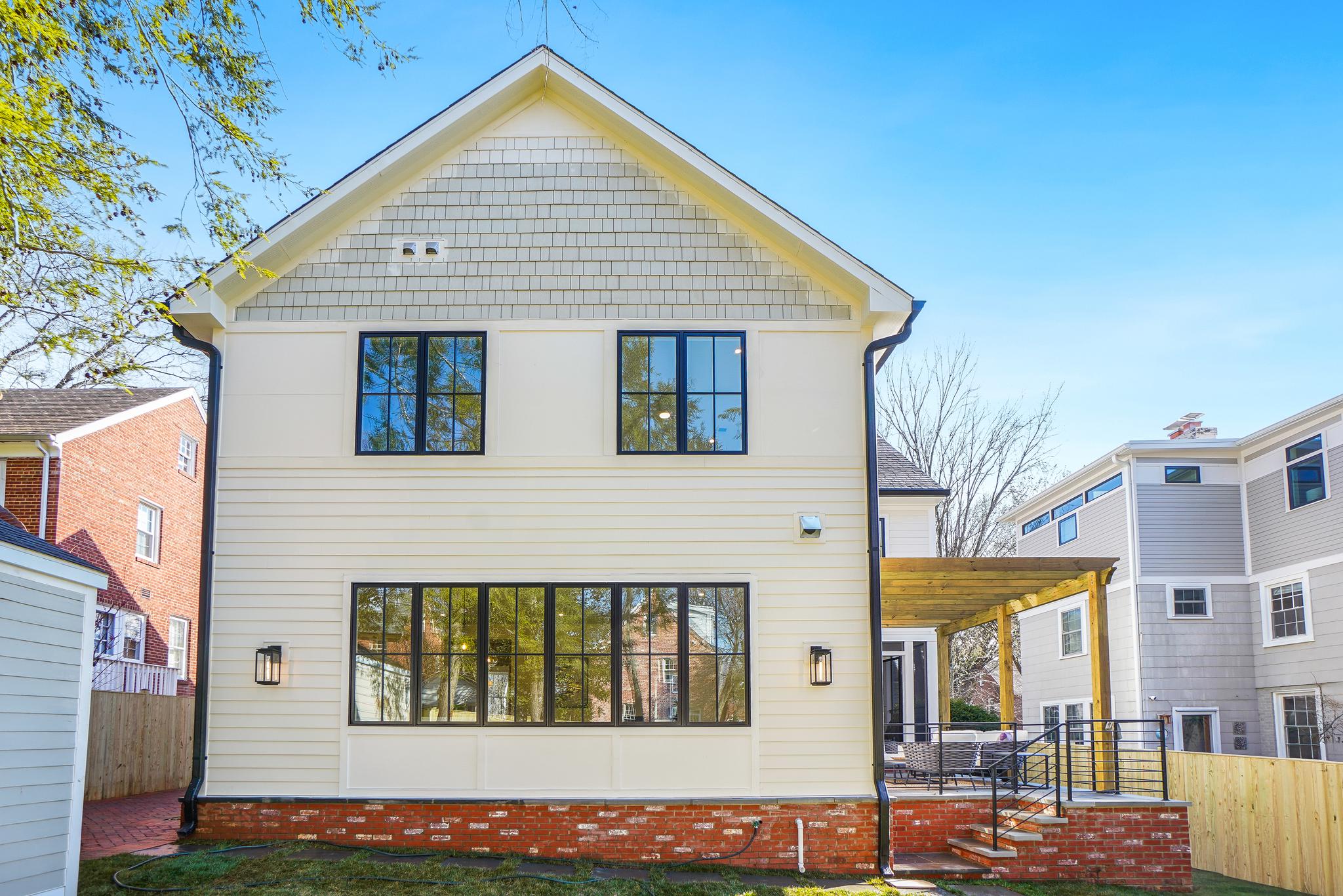 AMERICAN UNIVERSITY PARK - Residential