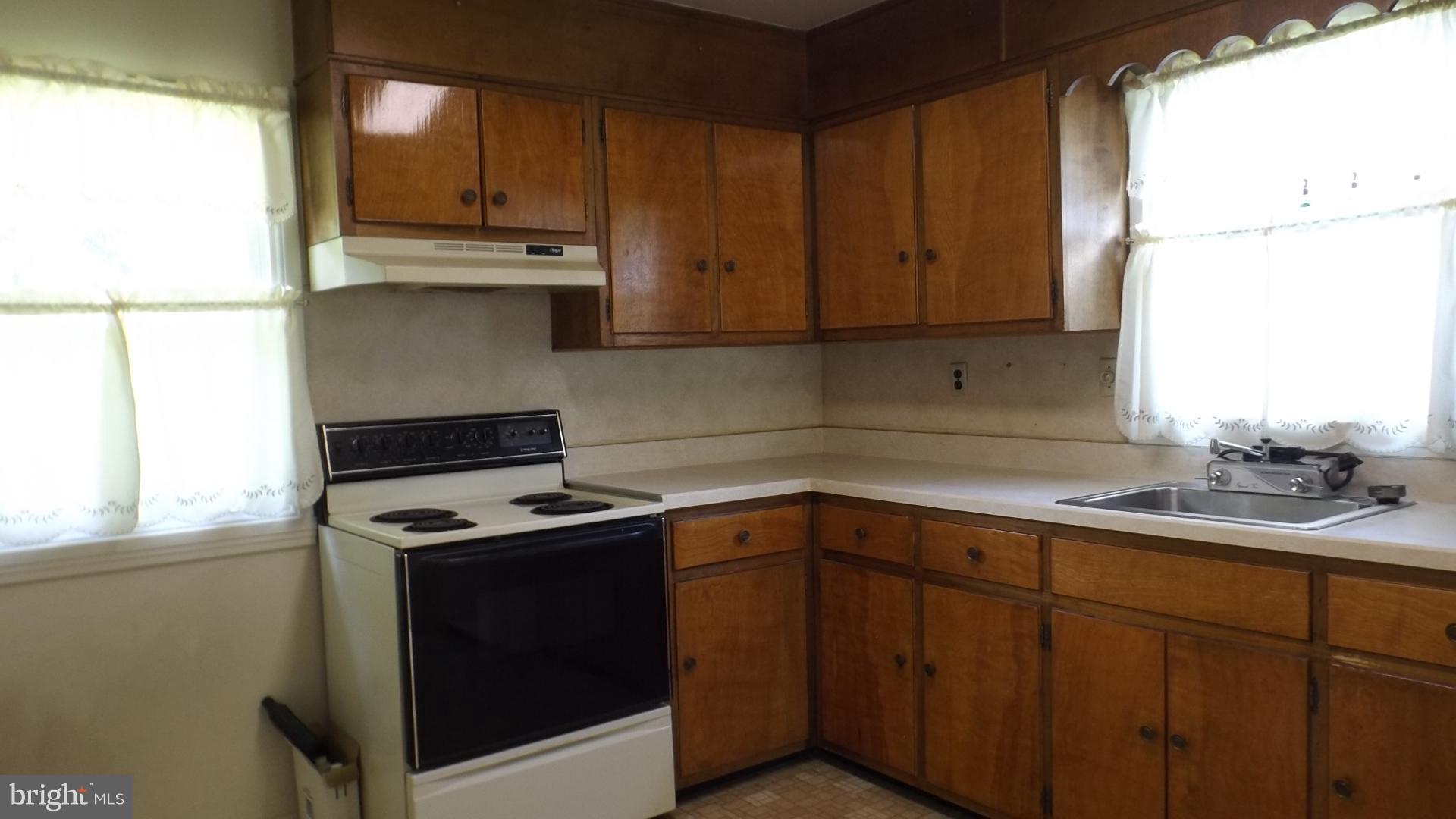 HILLENDALE PARK - Residential