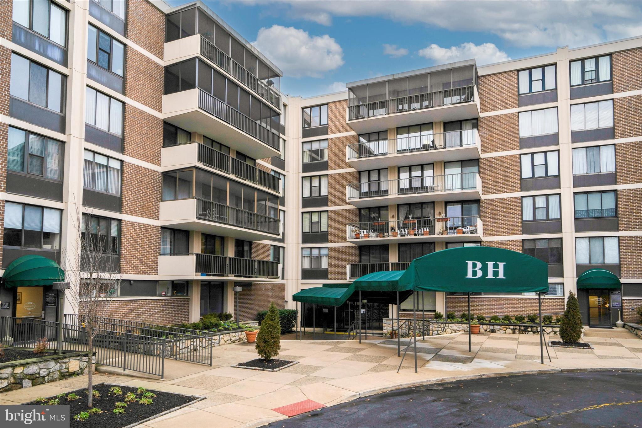 BRIAR HOUSE - Residential