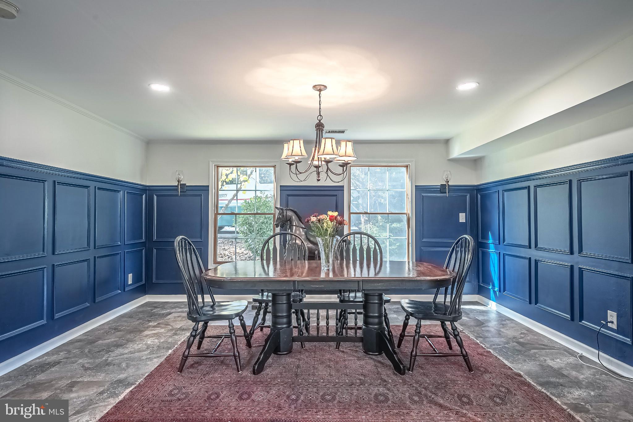 FAIRFAX ACRES - Residential