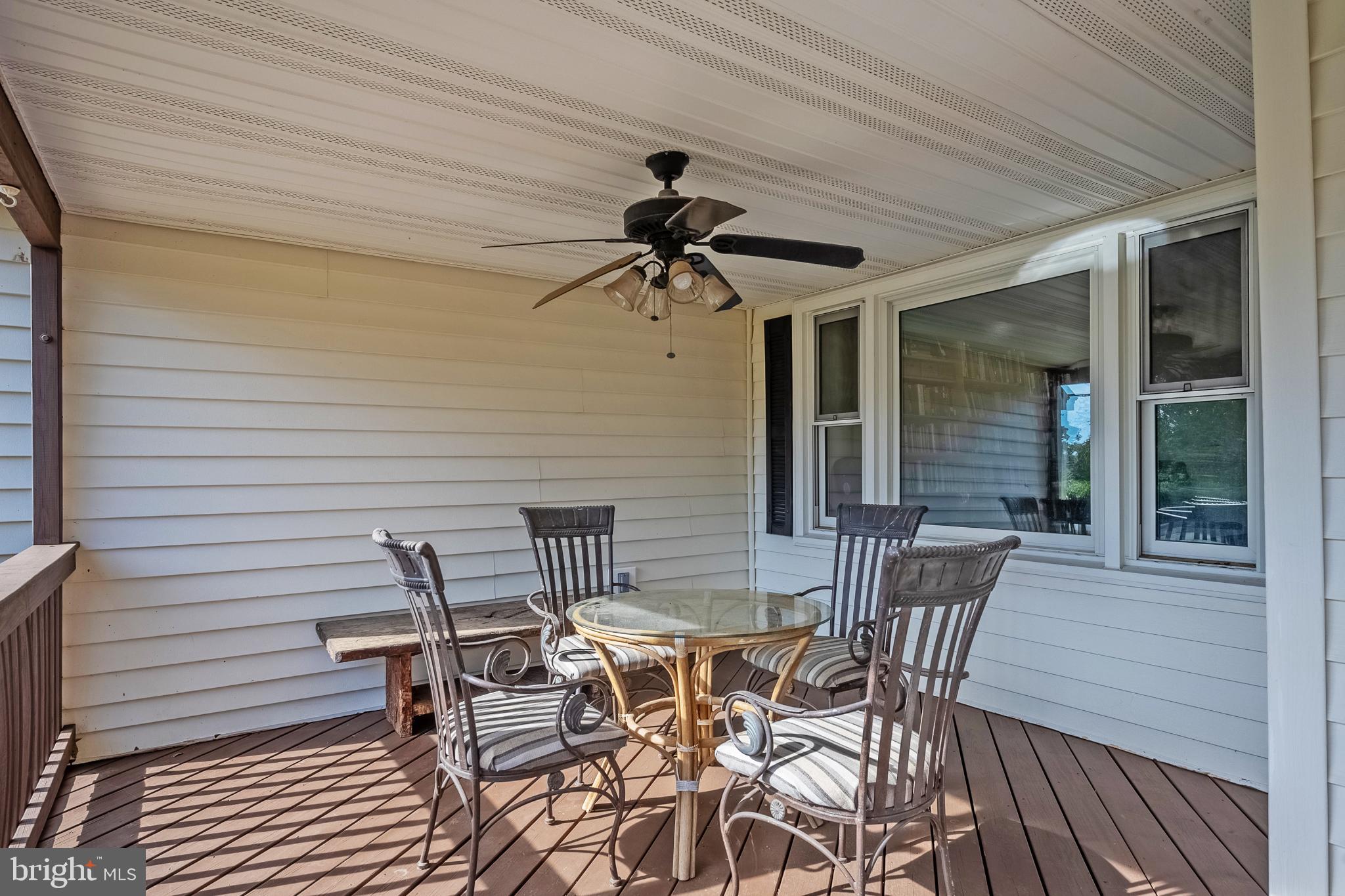 FAIRFAX ACRES - Residential