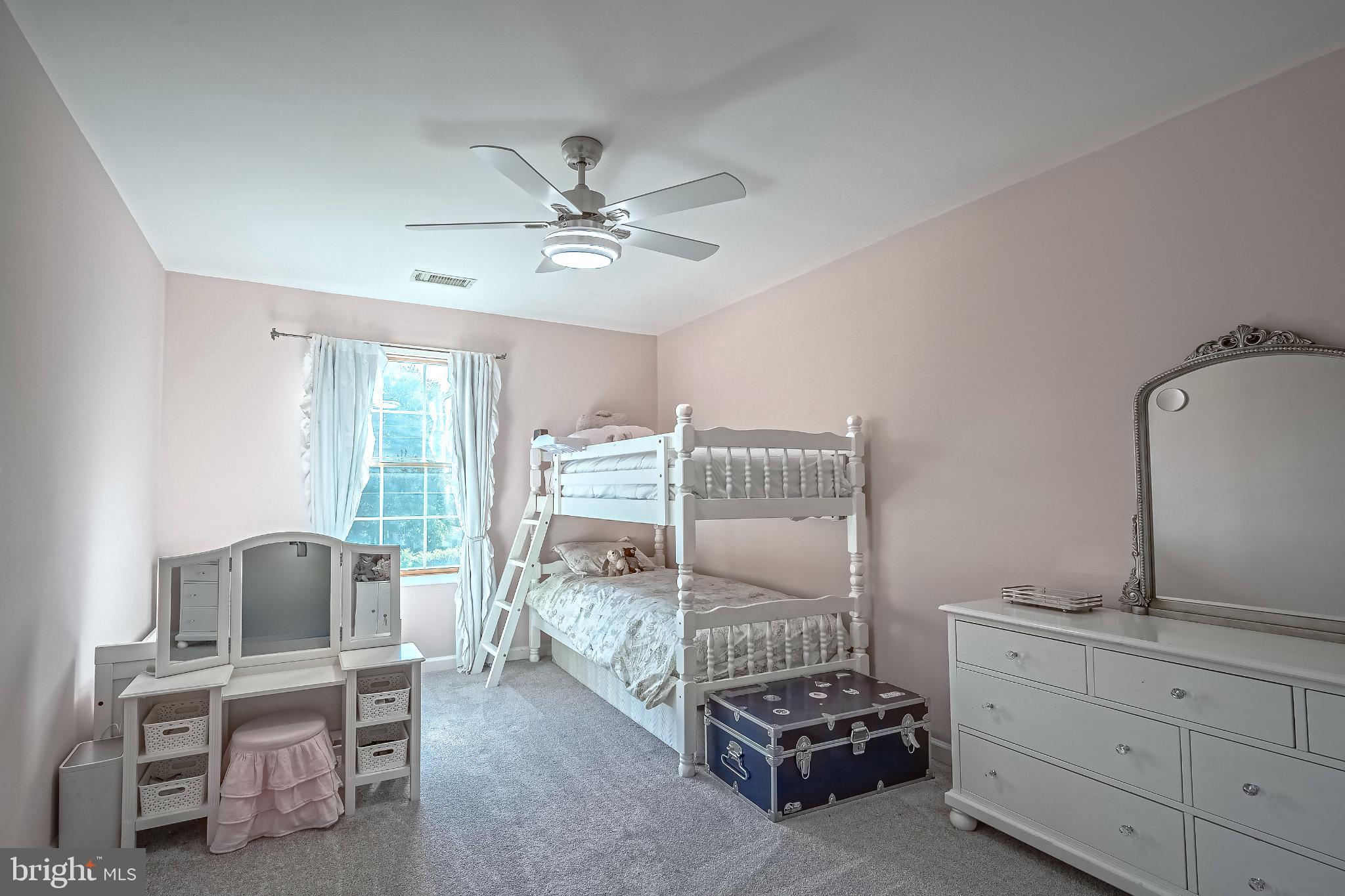 FAIRFAX ACRES - Residential