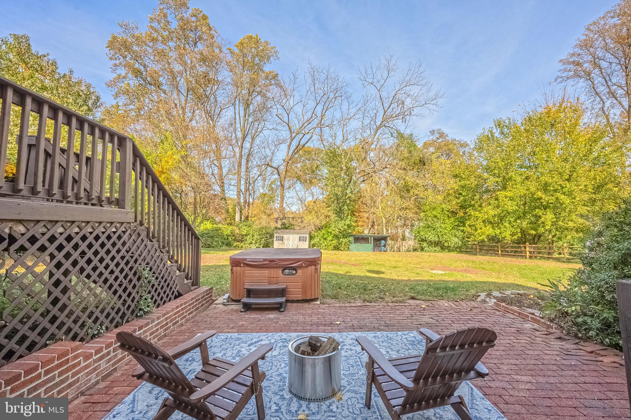 FAIRFAX ACRES - Residential