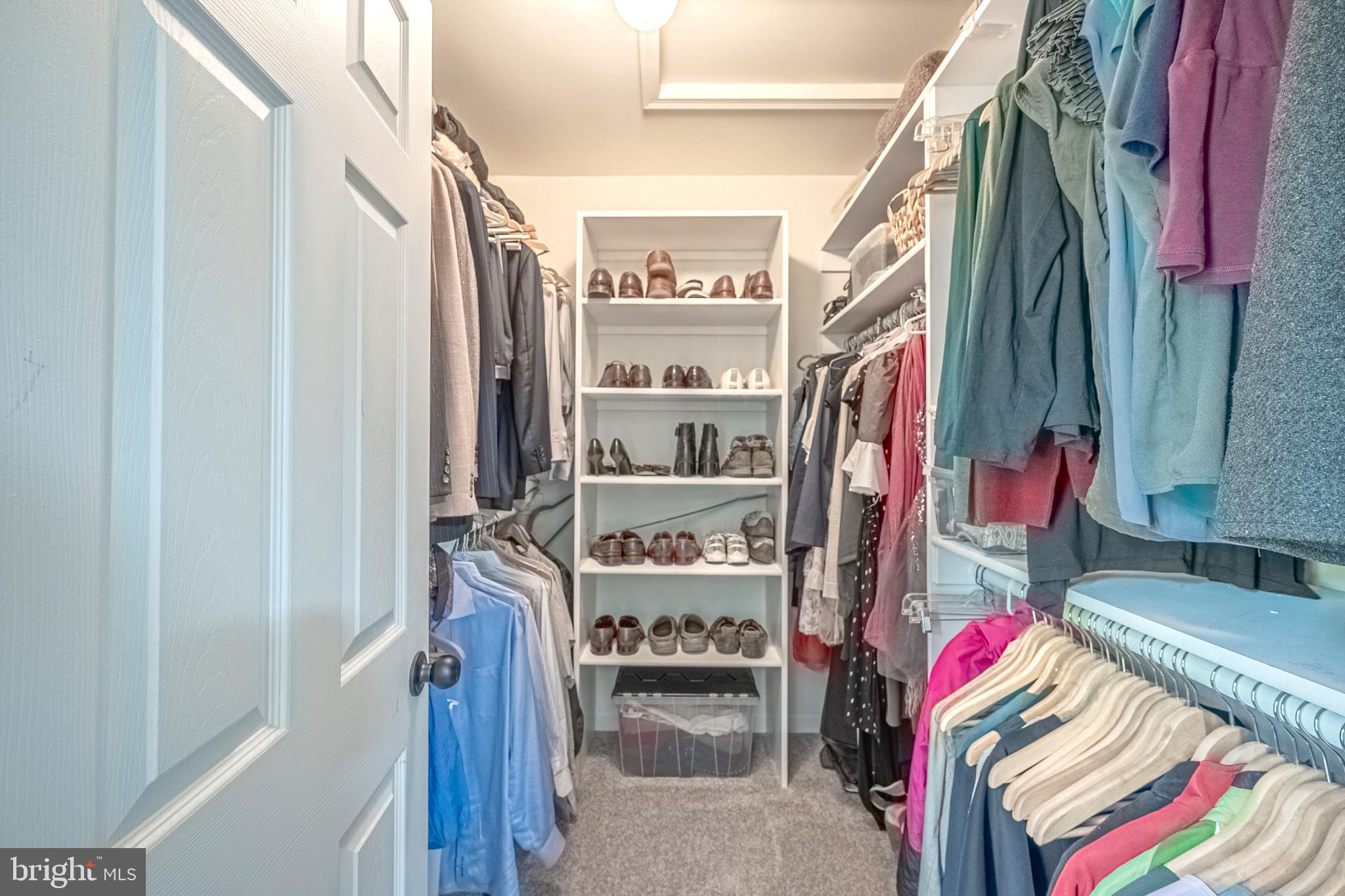 FAIRFAX ACRES - Residential