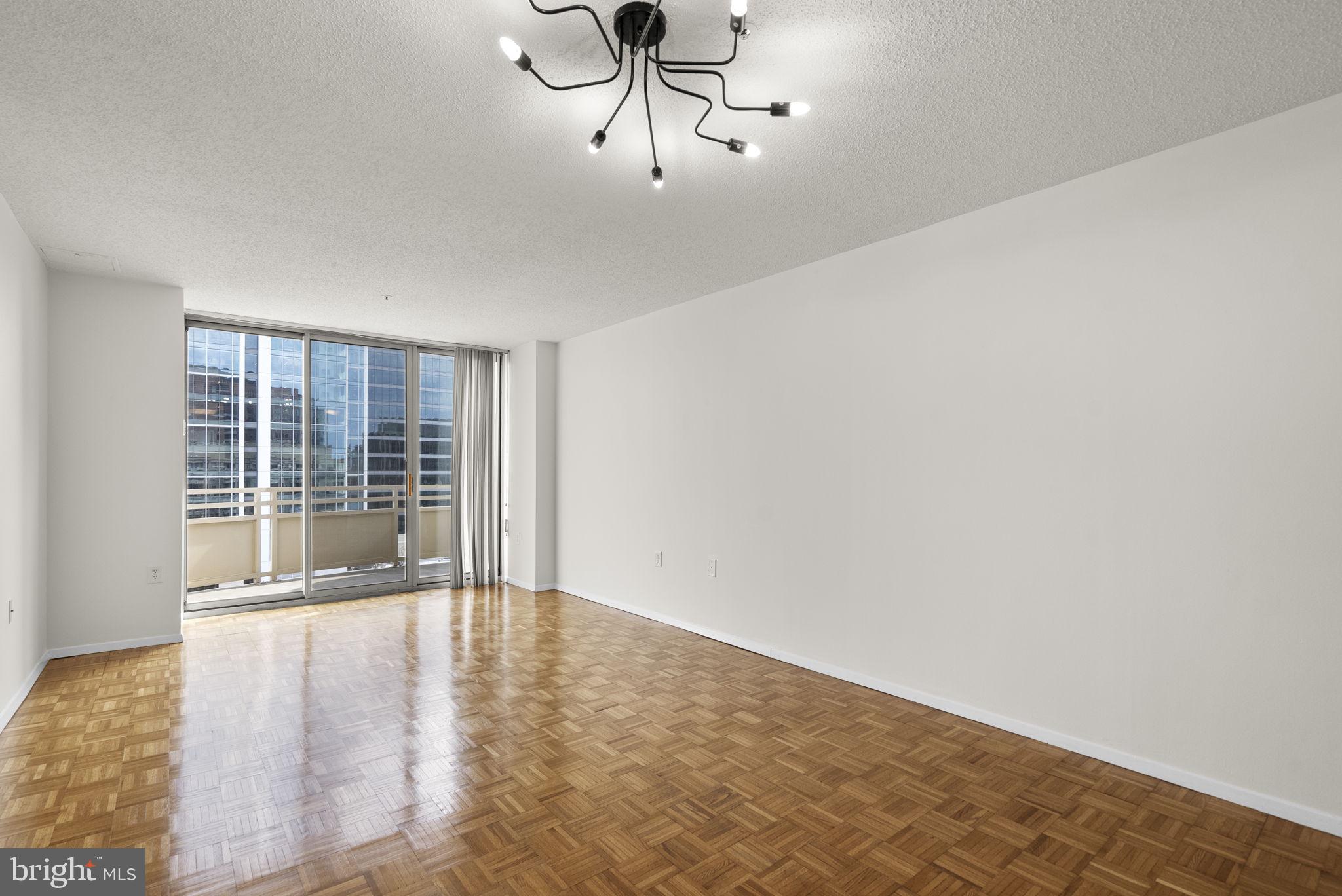 WOODMONT TRIANGLE - Residential