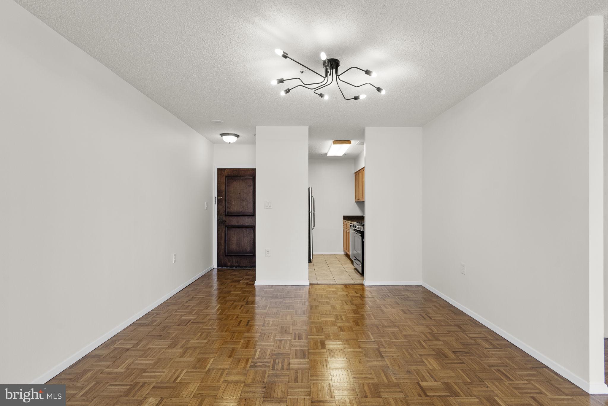 WOODMONT TRIANGLE - Residential