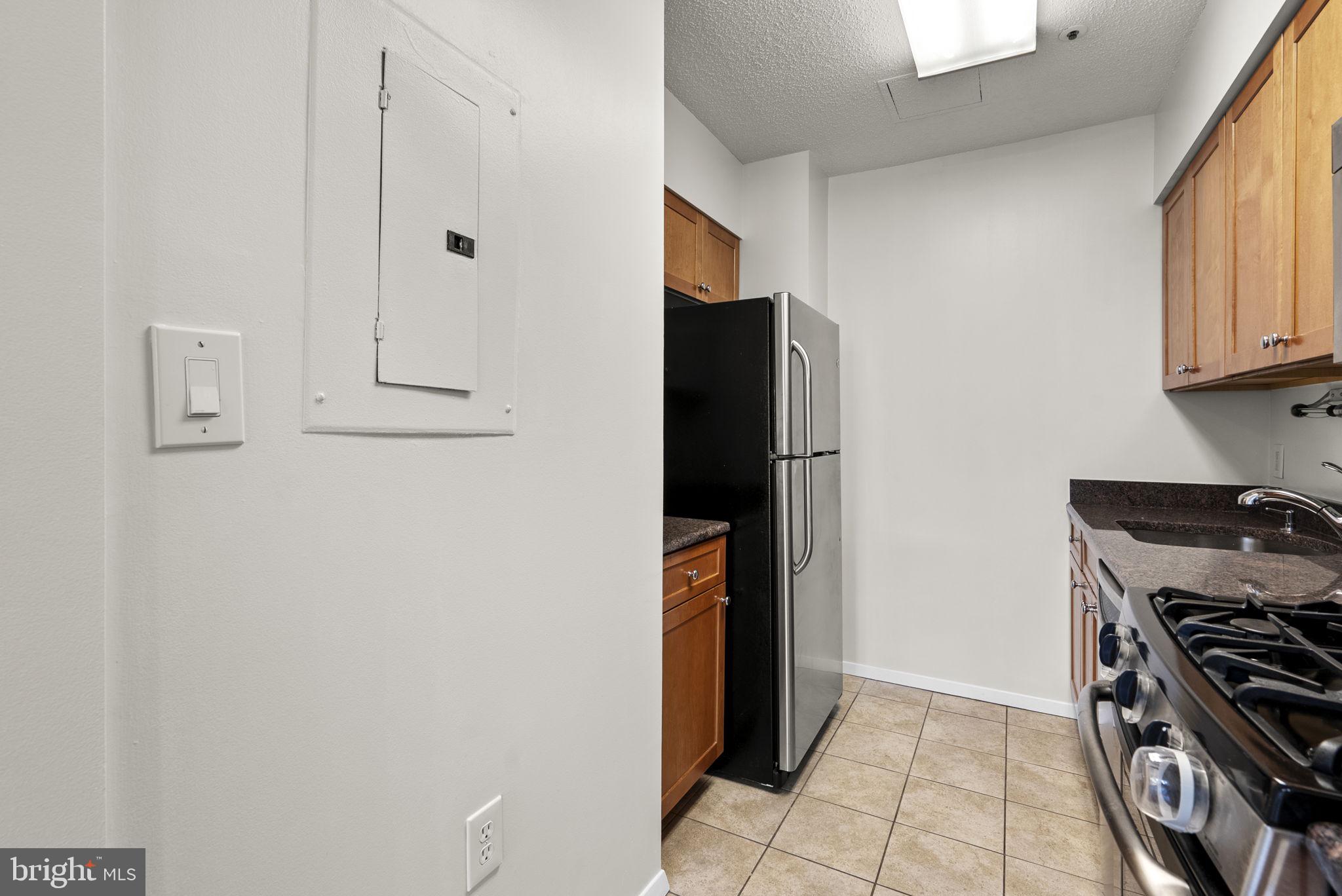 WOODMONT TRIANGLE - Residential