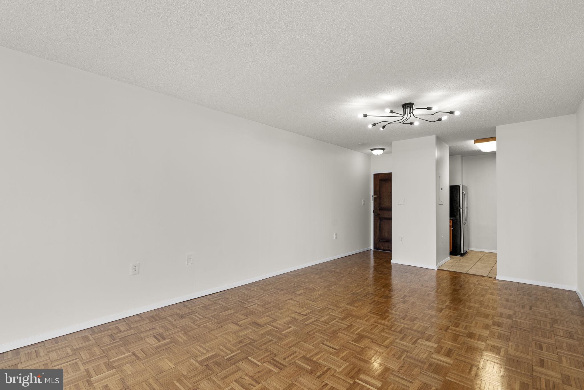 WOODMONT TRIANGLE - Residential