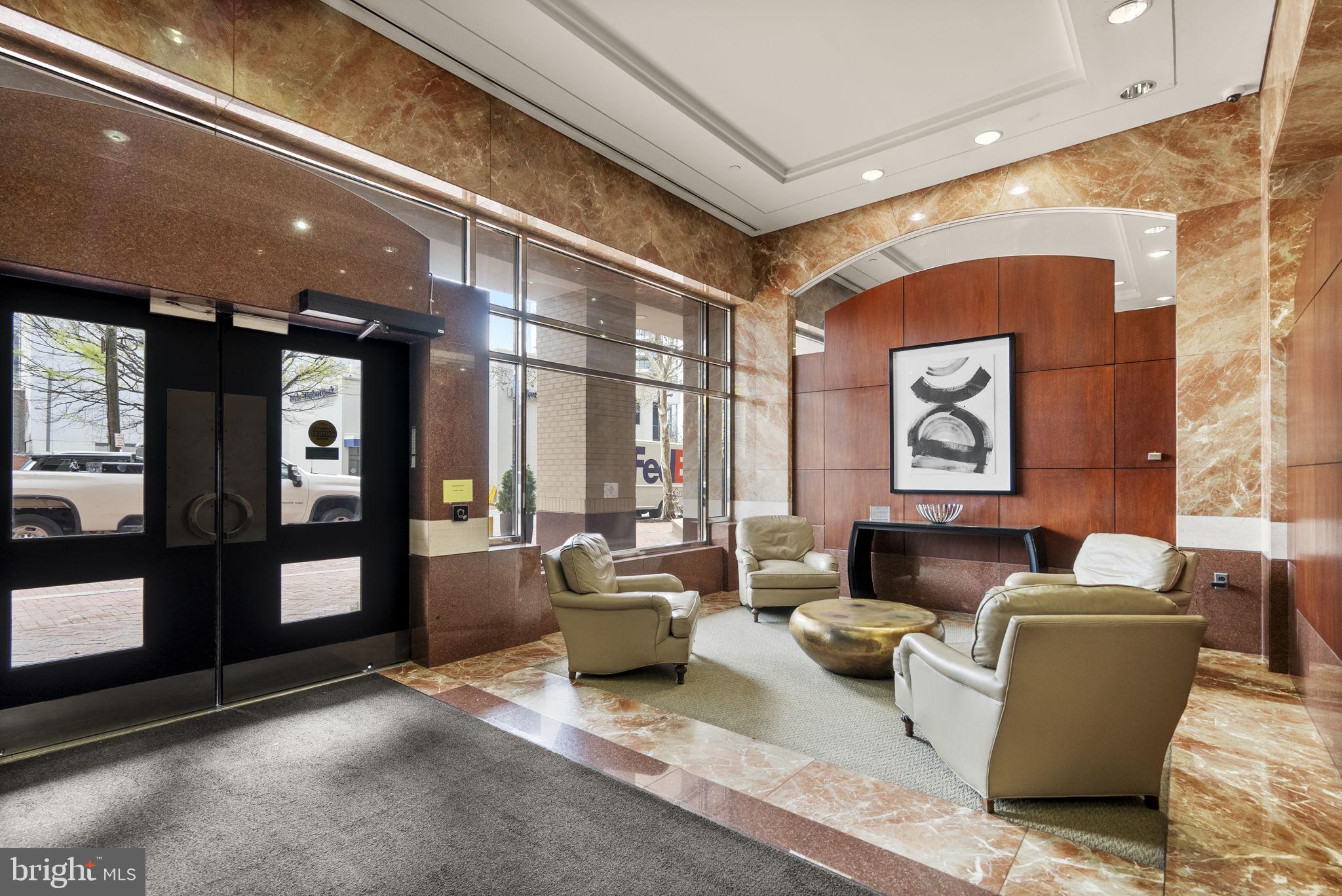 4801 FAIRMONT AVENUE 904