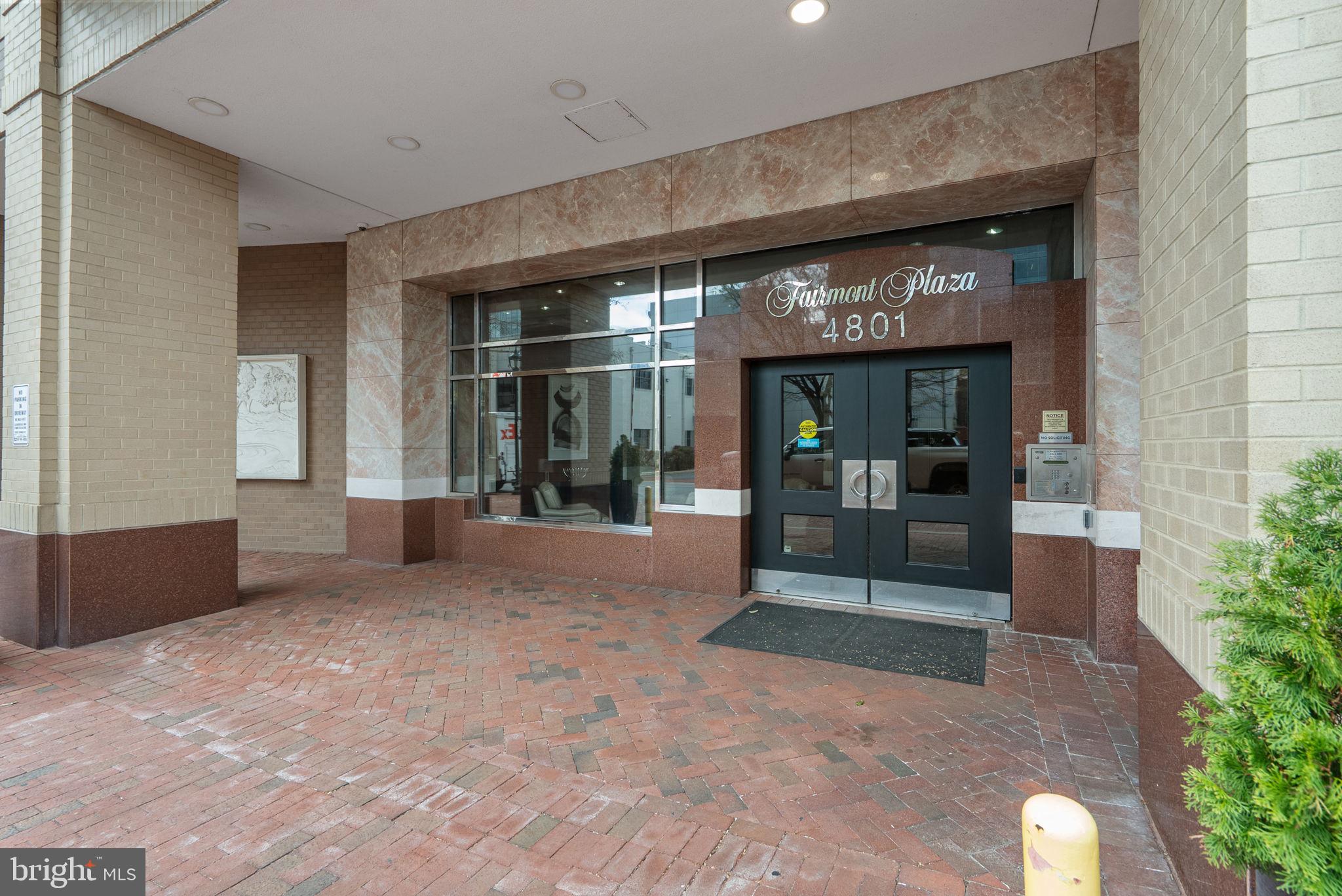 4801 FAIRMONT AVENUE 904