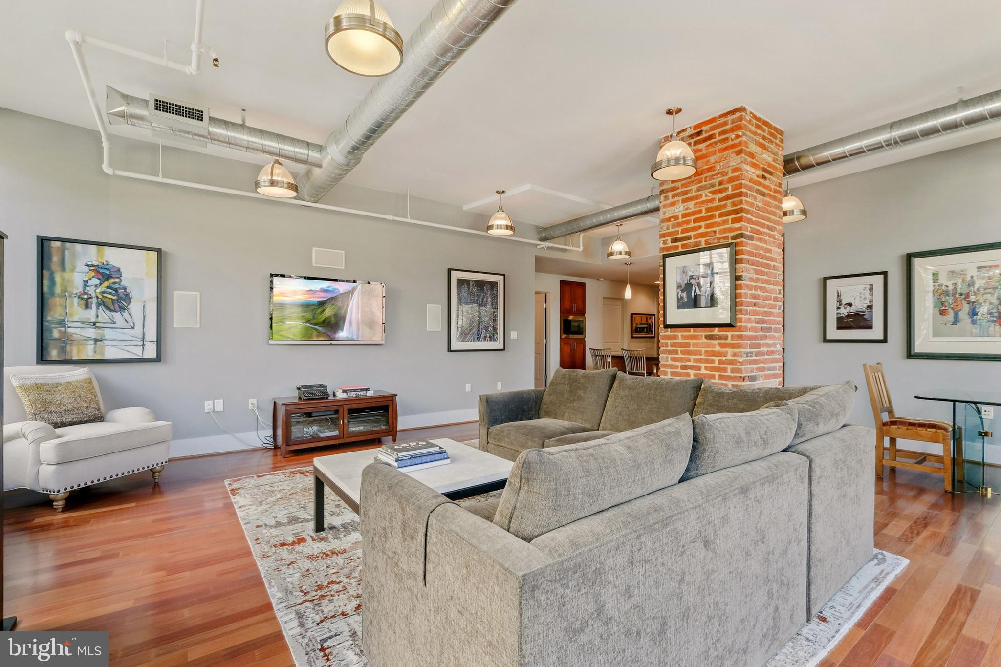 THE WOOSTER AND MERCER LOFTS - Residential