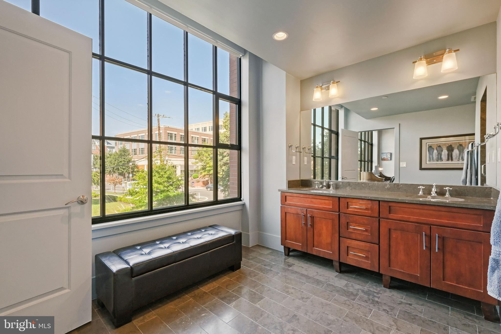 THE WOOSTER AND MERCER LOFTS - Residential