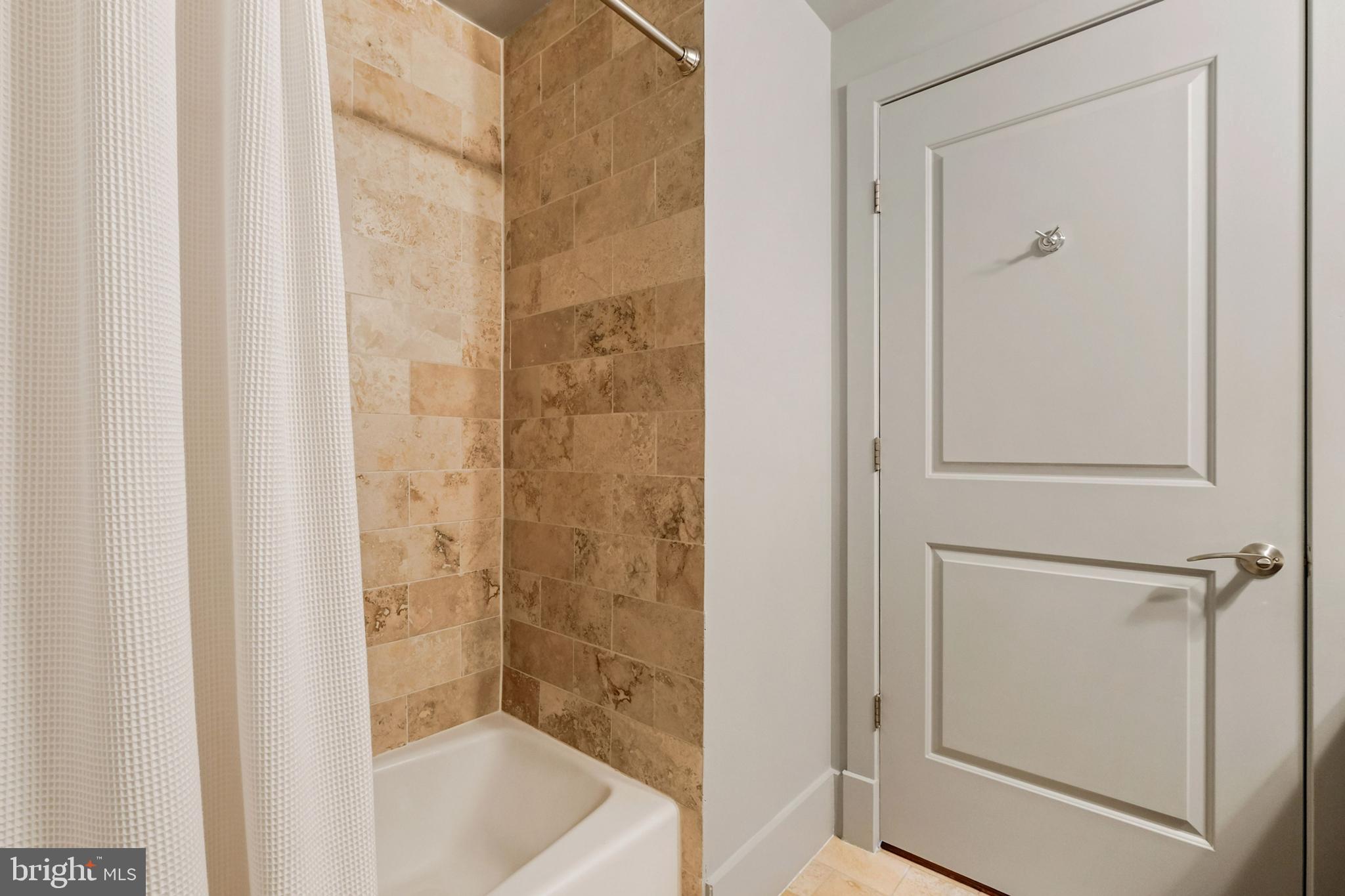 THE WOOSTER AND MERCER LOFTS - Residential