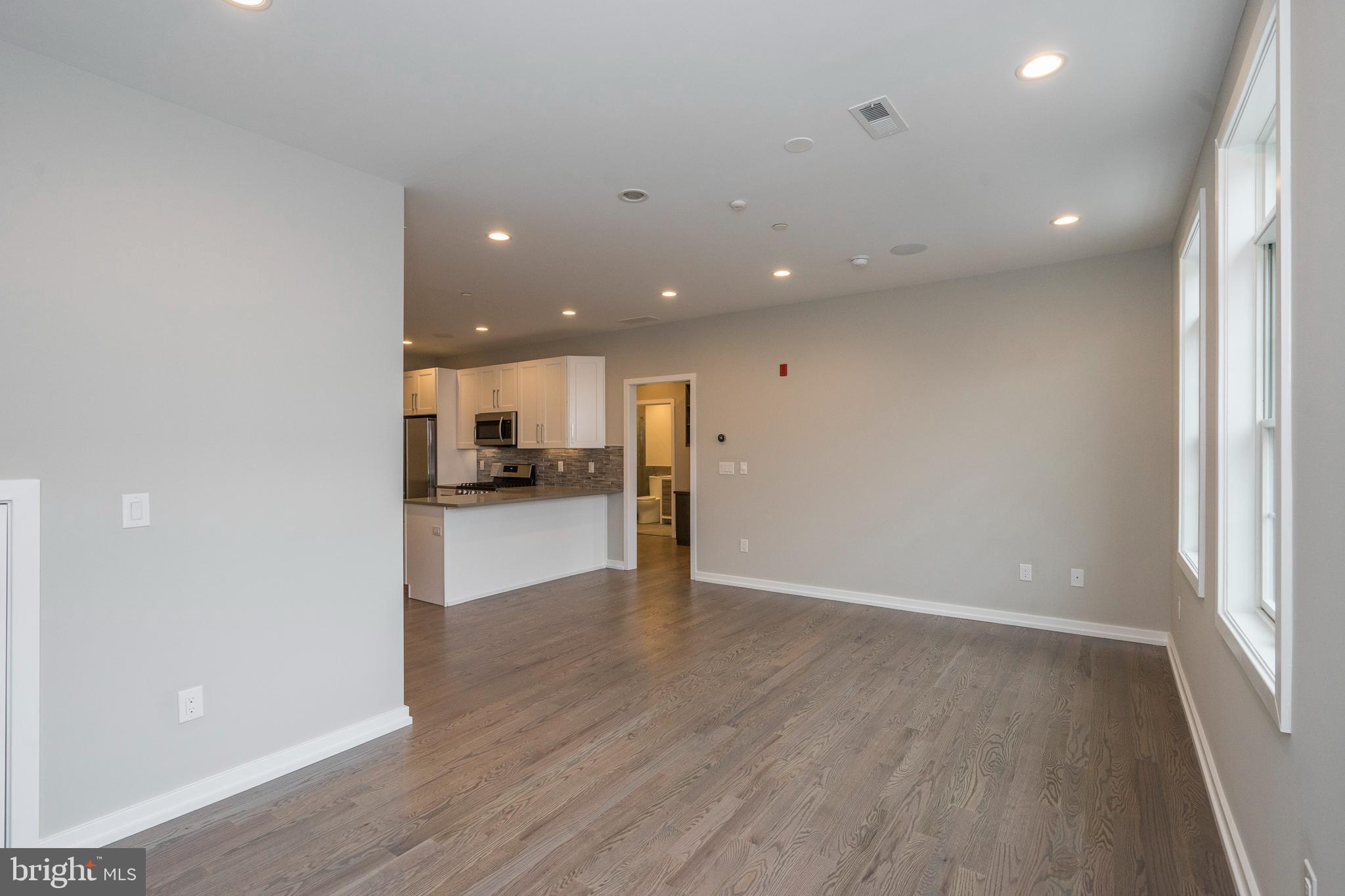 HAWTHORNE - Residential Lease