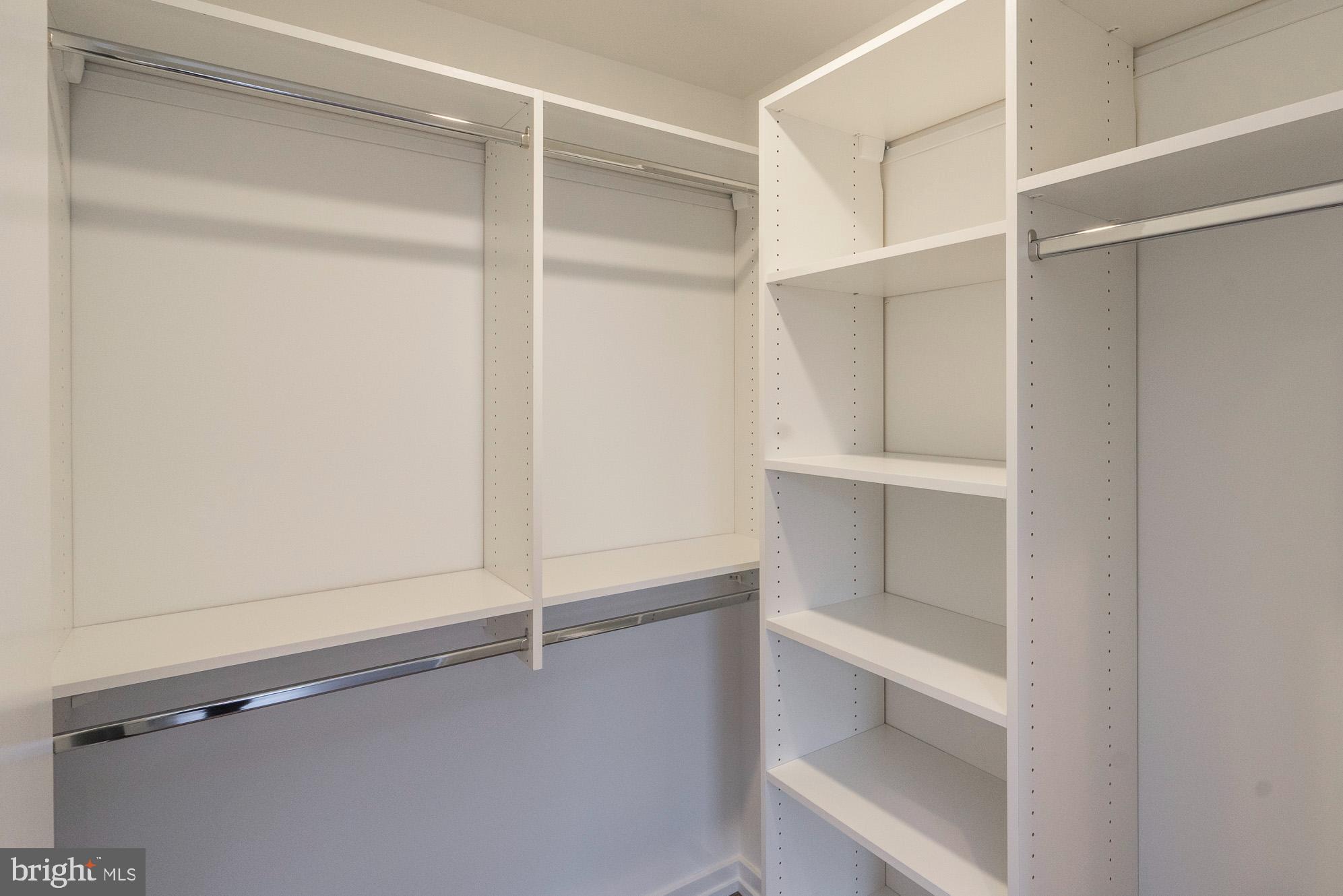 HAWTHORNE - Residential Lease