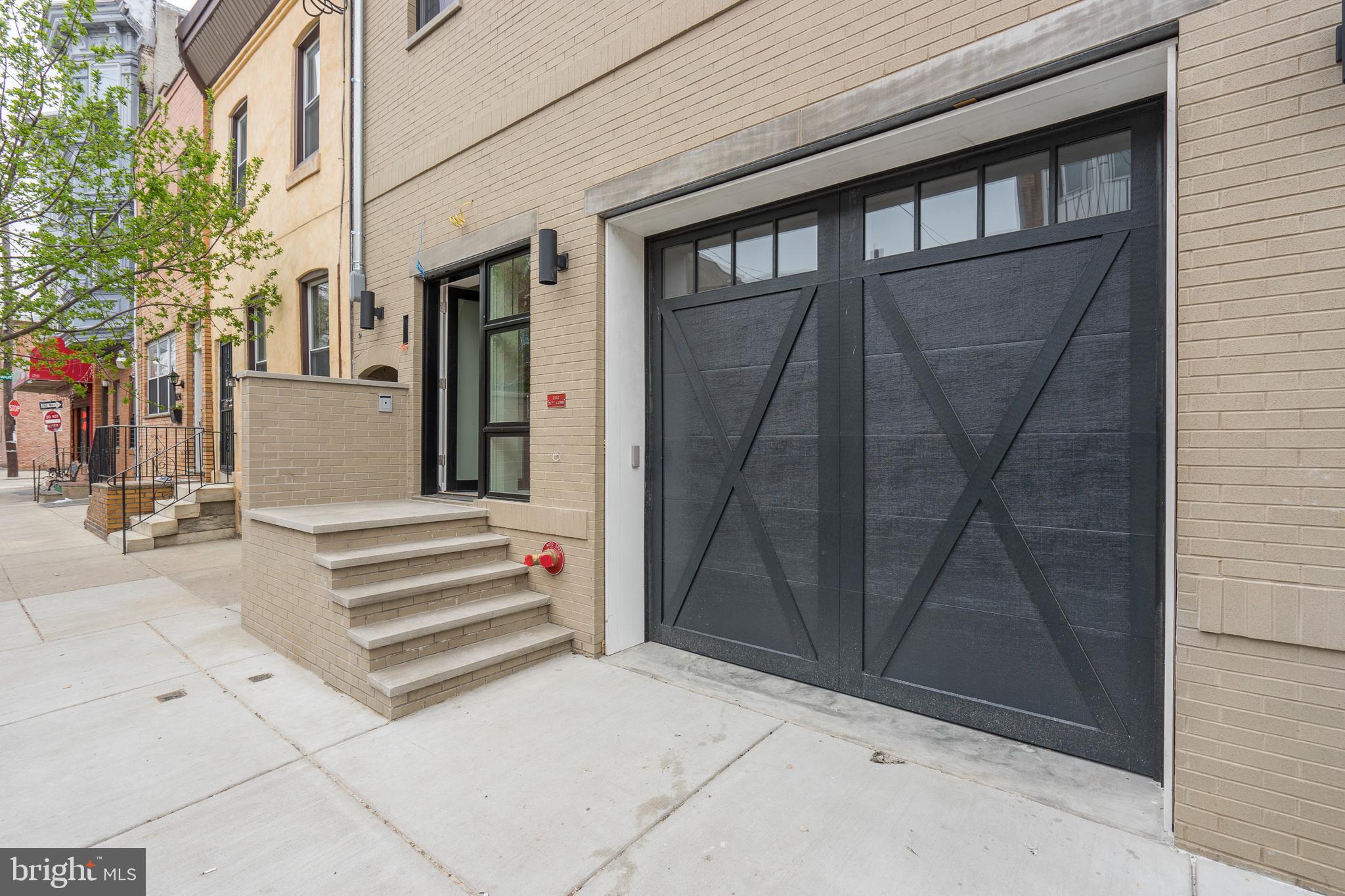 HAWTHORNE - Residential Lease