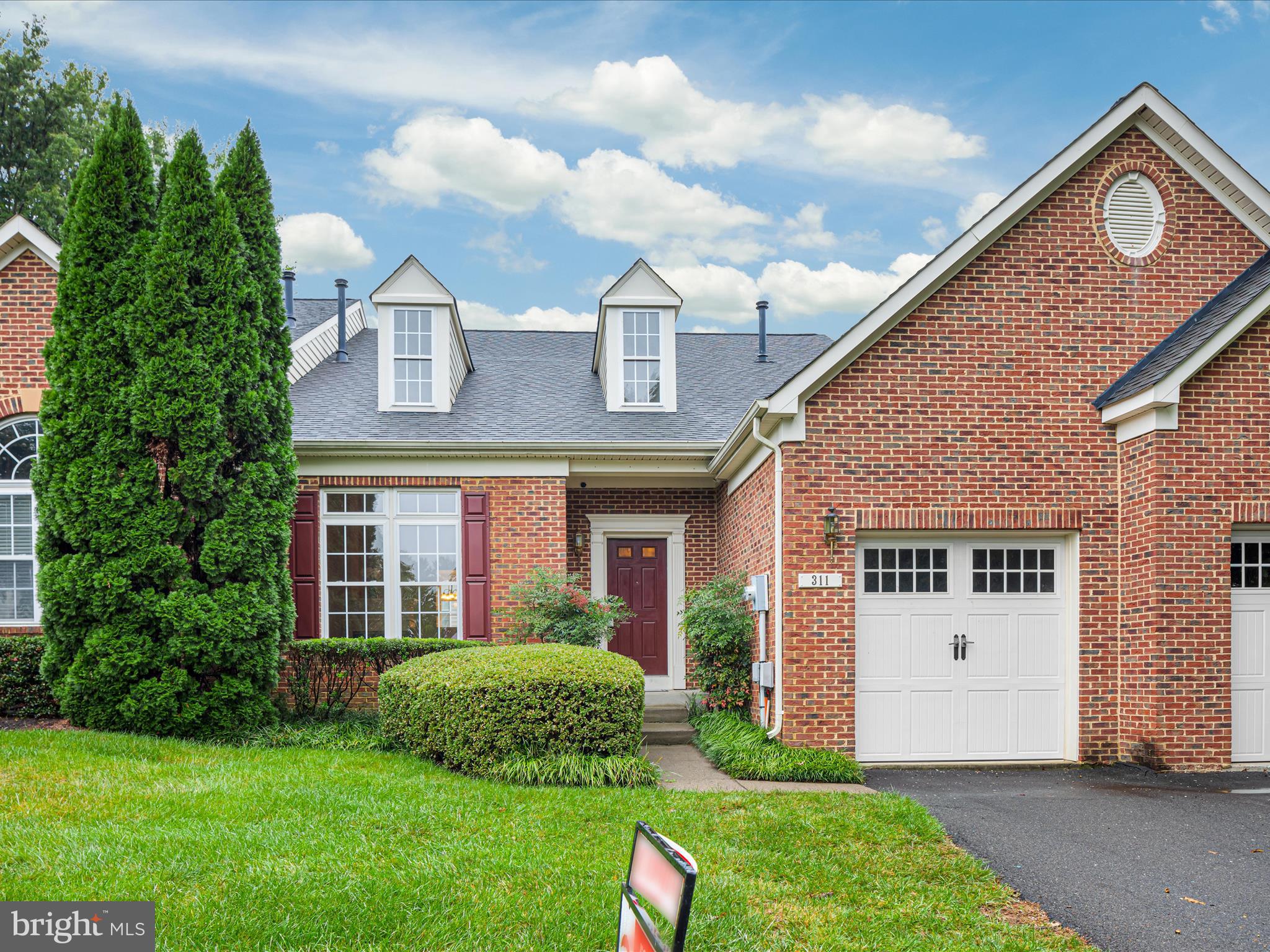 VILLAS AT THE RIDGES - Residential