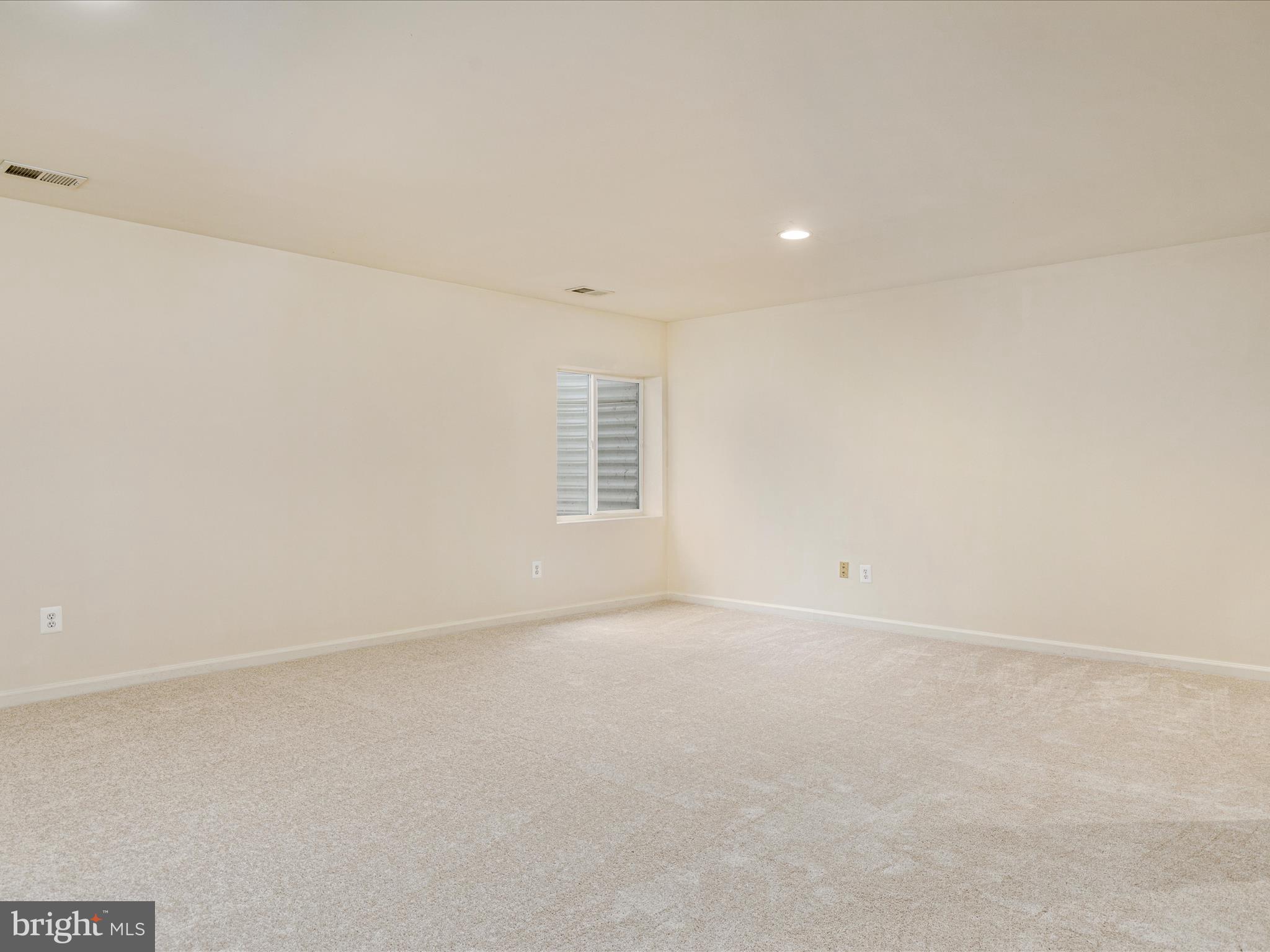 VILLAS AT THE RIDGES - Residential