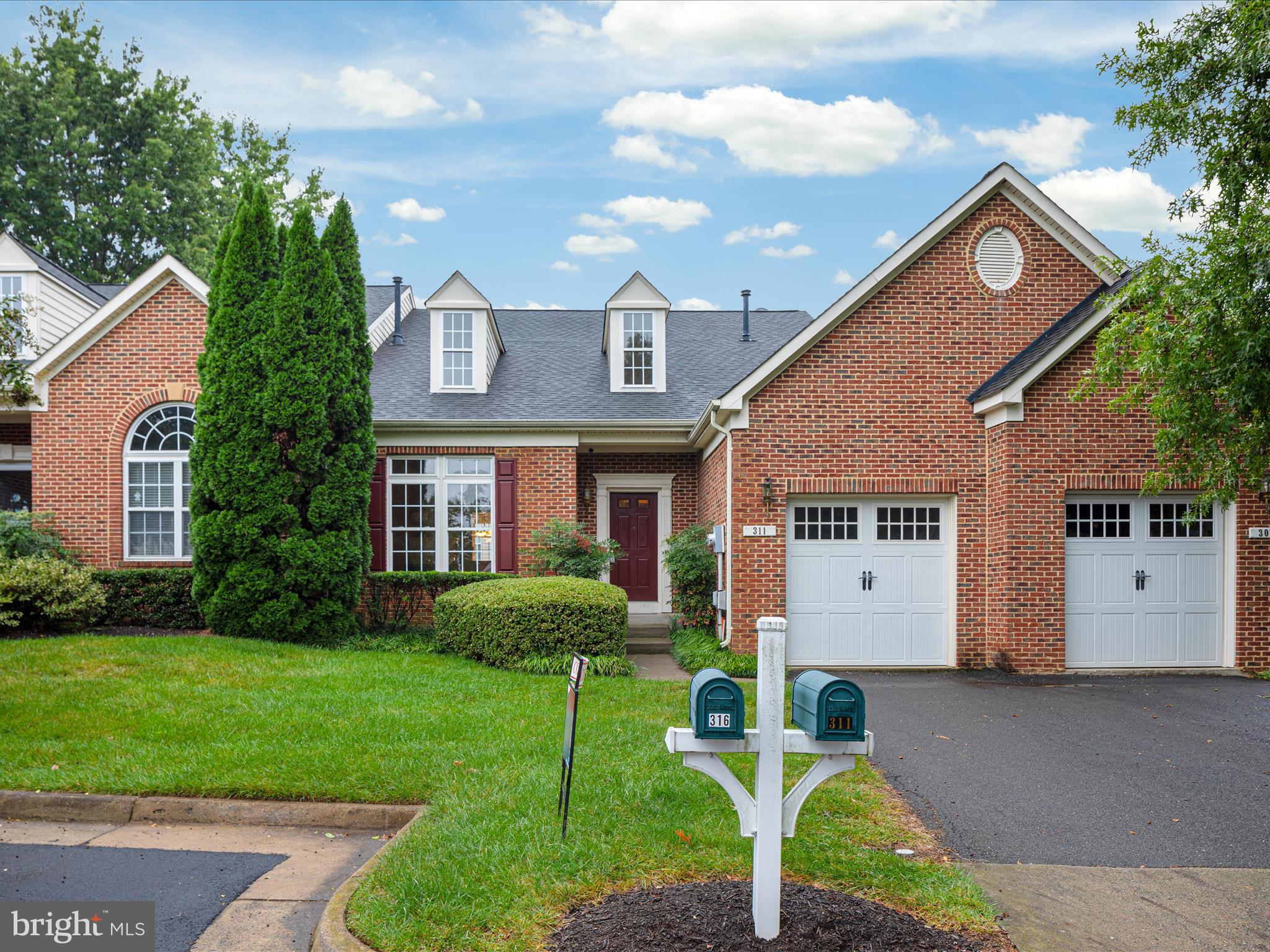 VILLAS AT THE RIDGES - Residential