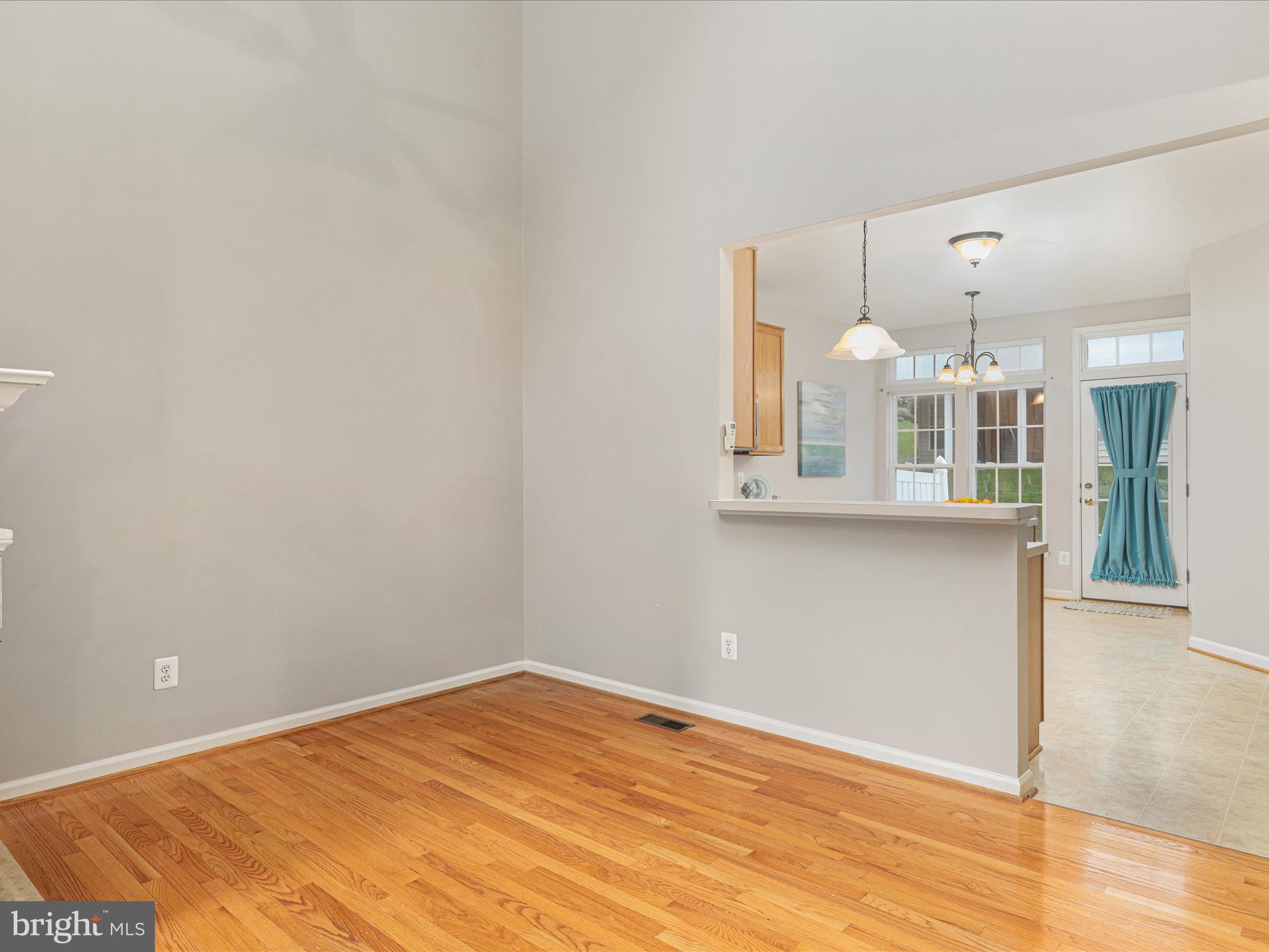 VILLAS AT THE RIDGES - Residential