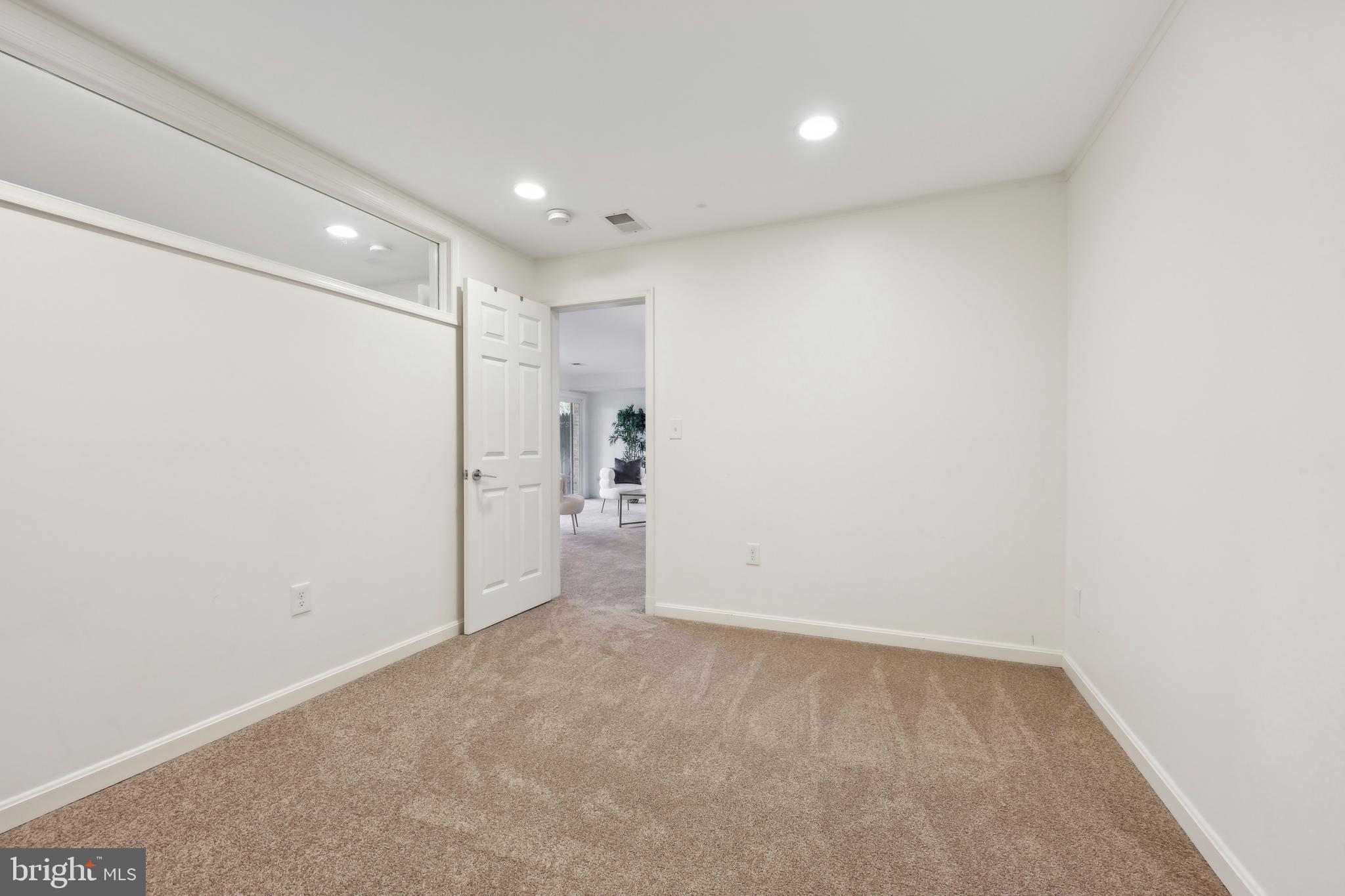 WESTMORELAND HILLS - Residential