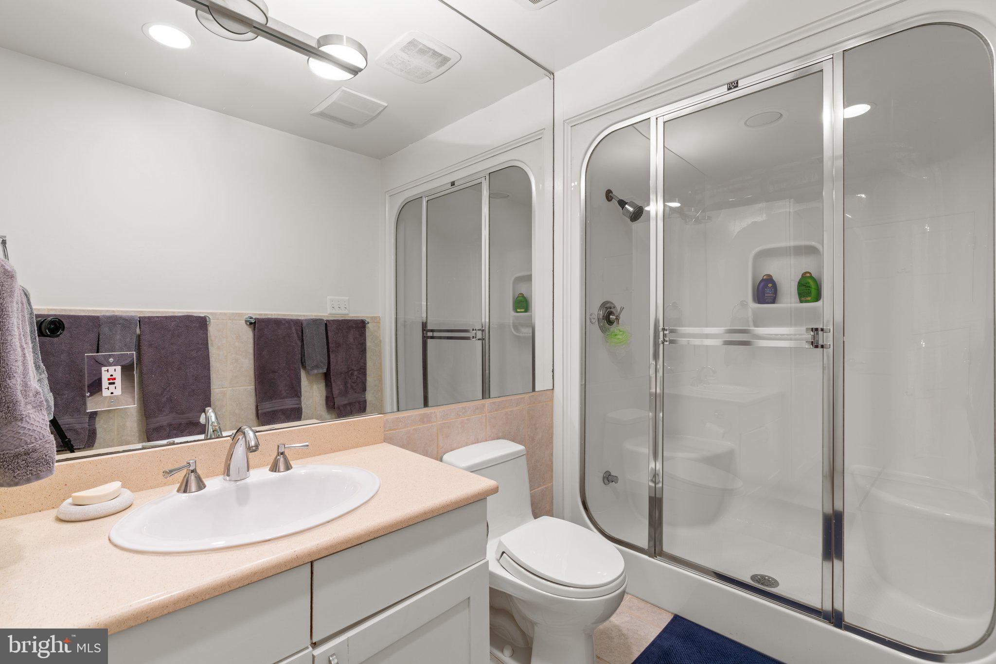 WESTMORELAND HILLS - Residential