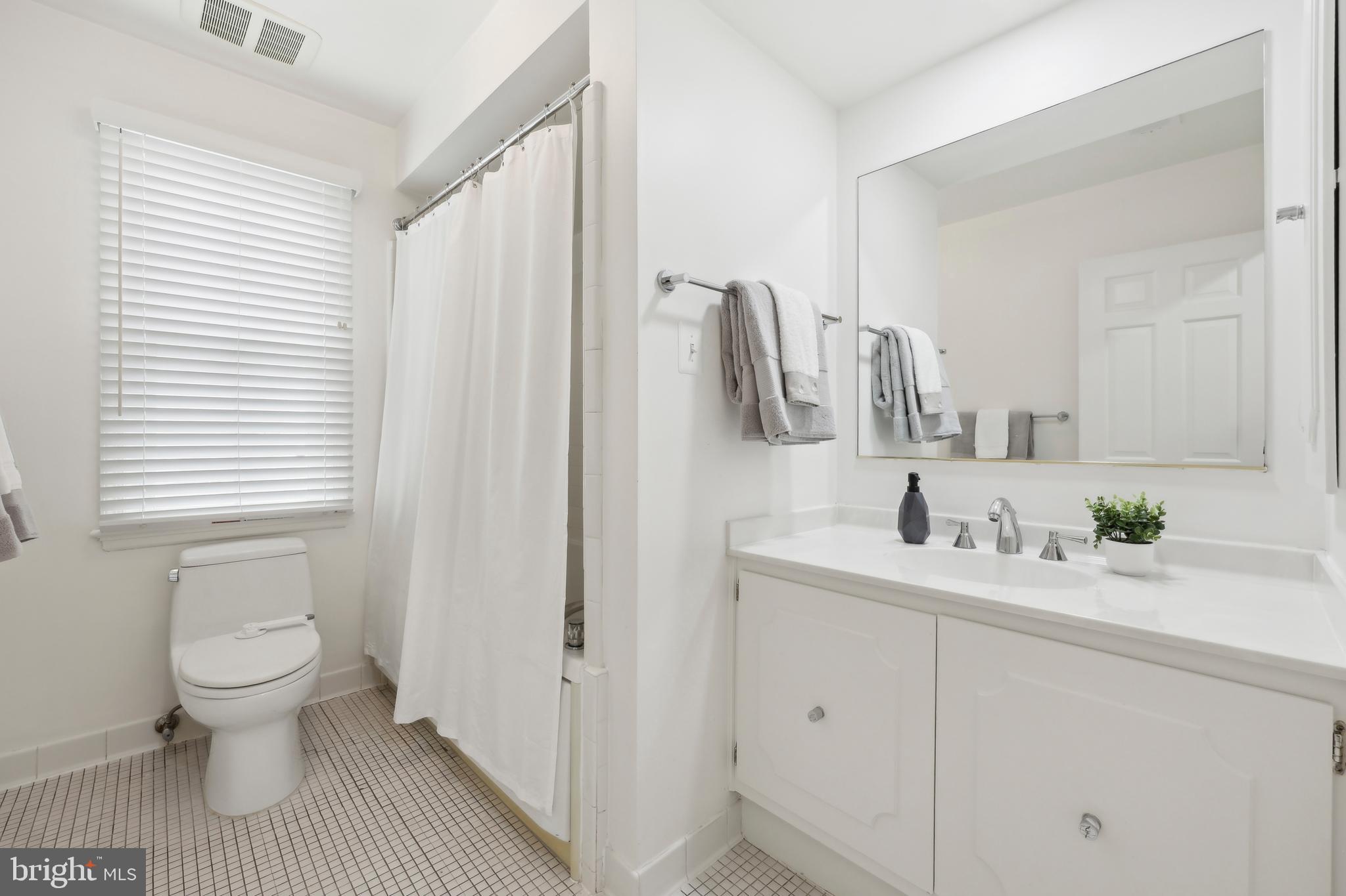 WESTMORELAND HILLS - Residential