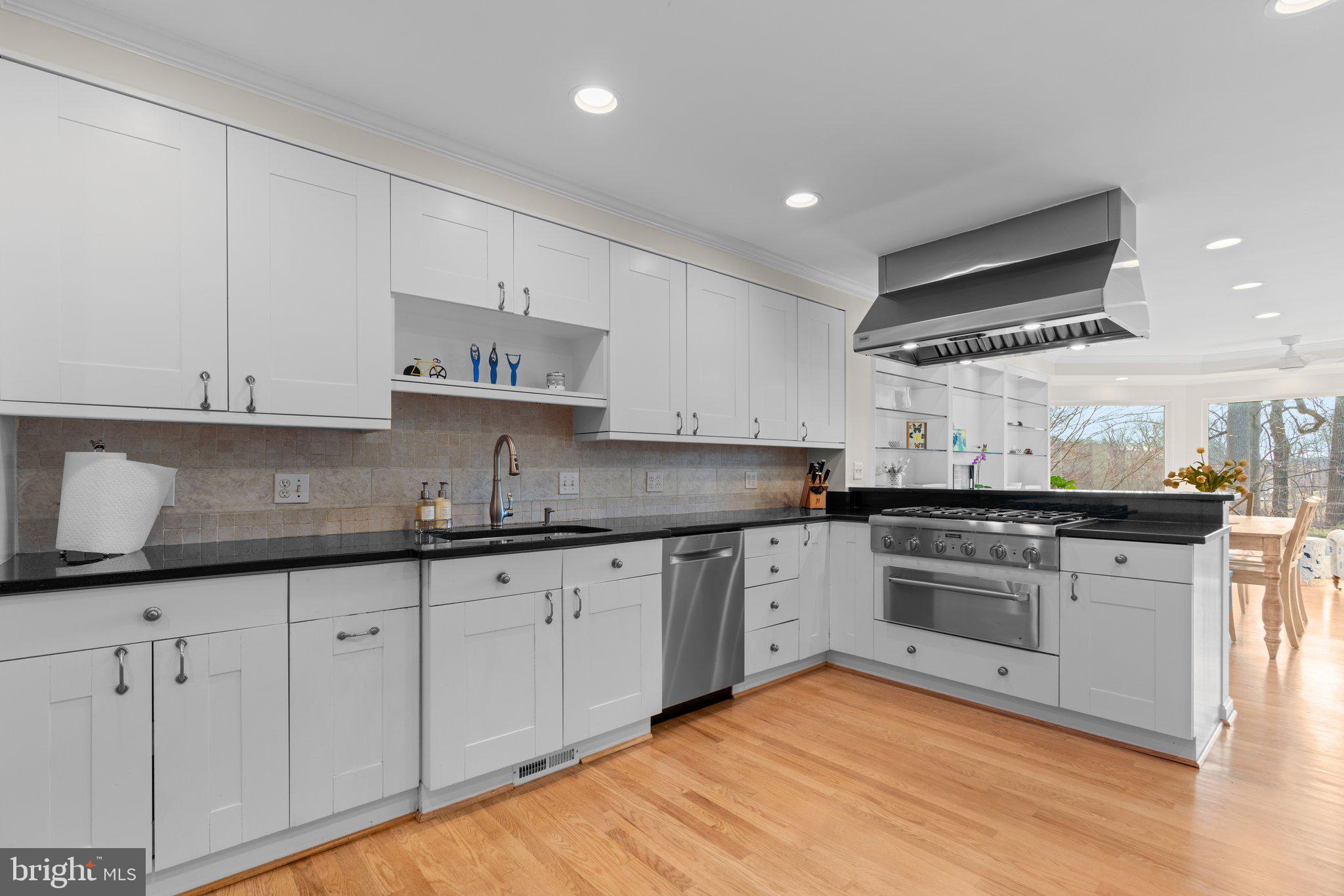 WESTMORELAND HILLS - Residential