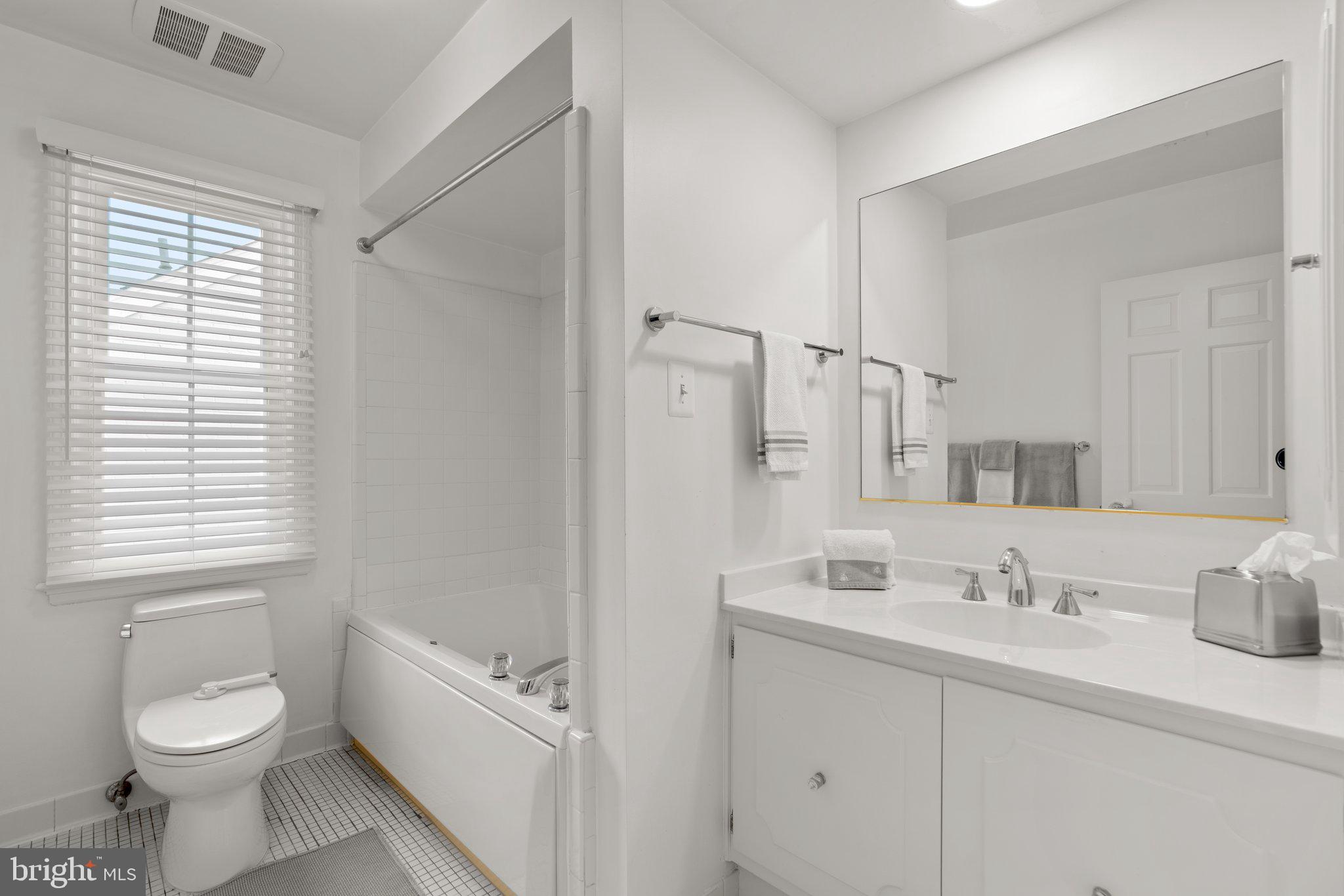 WESTMORELAND HILLS - Residential