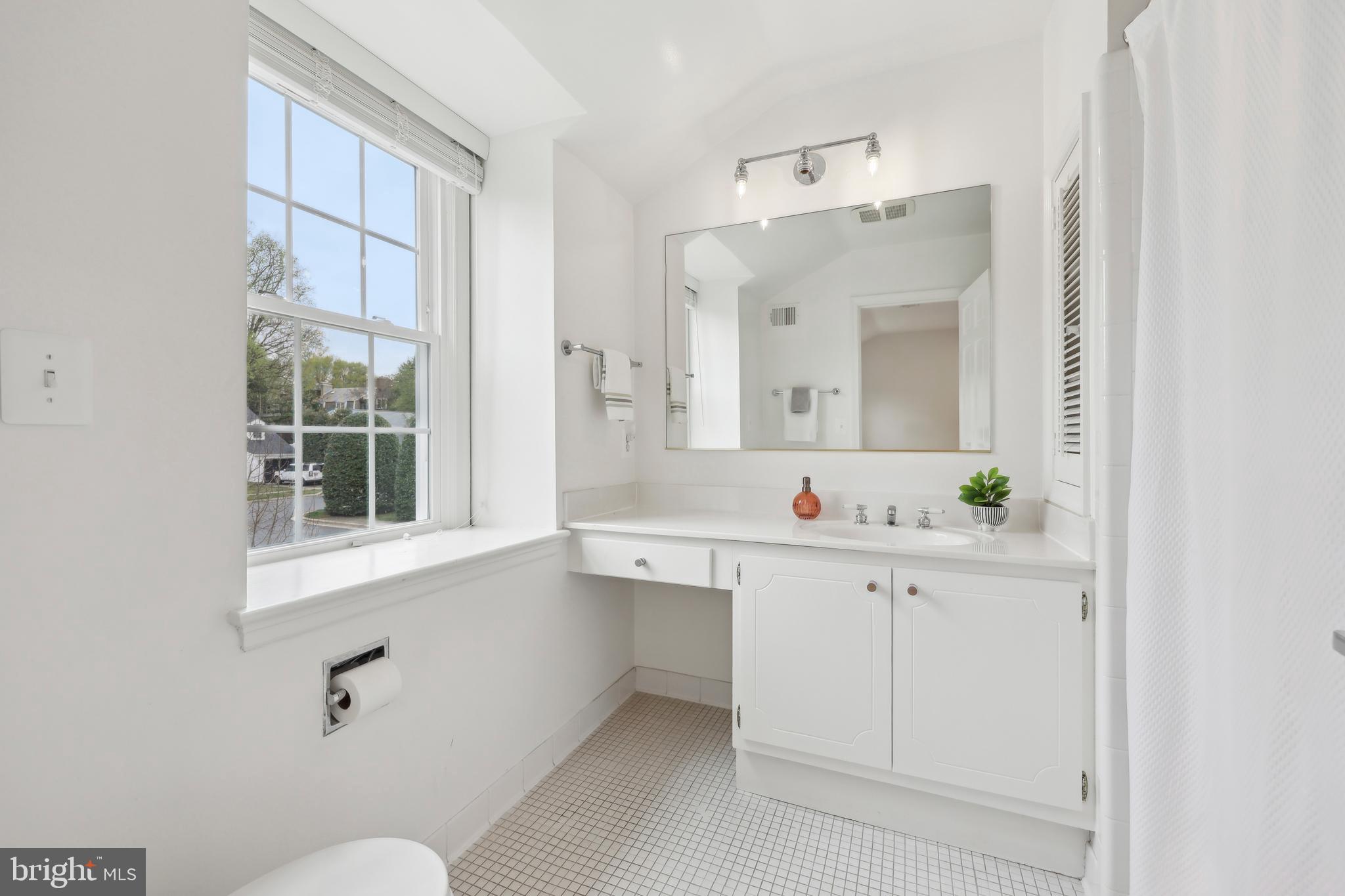 WESTMORELAND HILLS - Residential