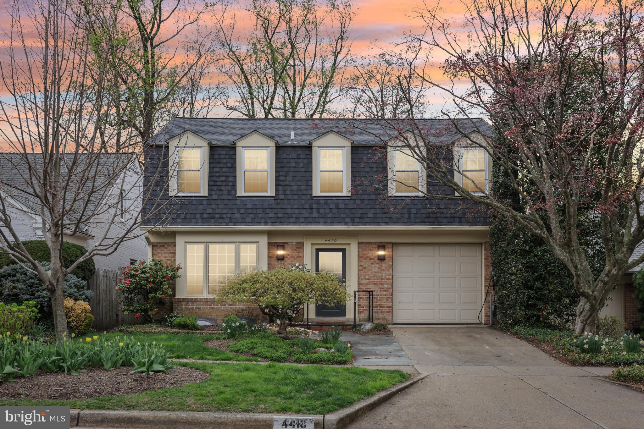 WESTMORELAND HILLS - Residential