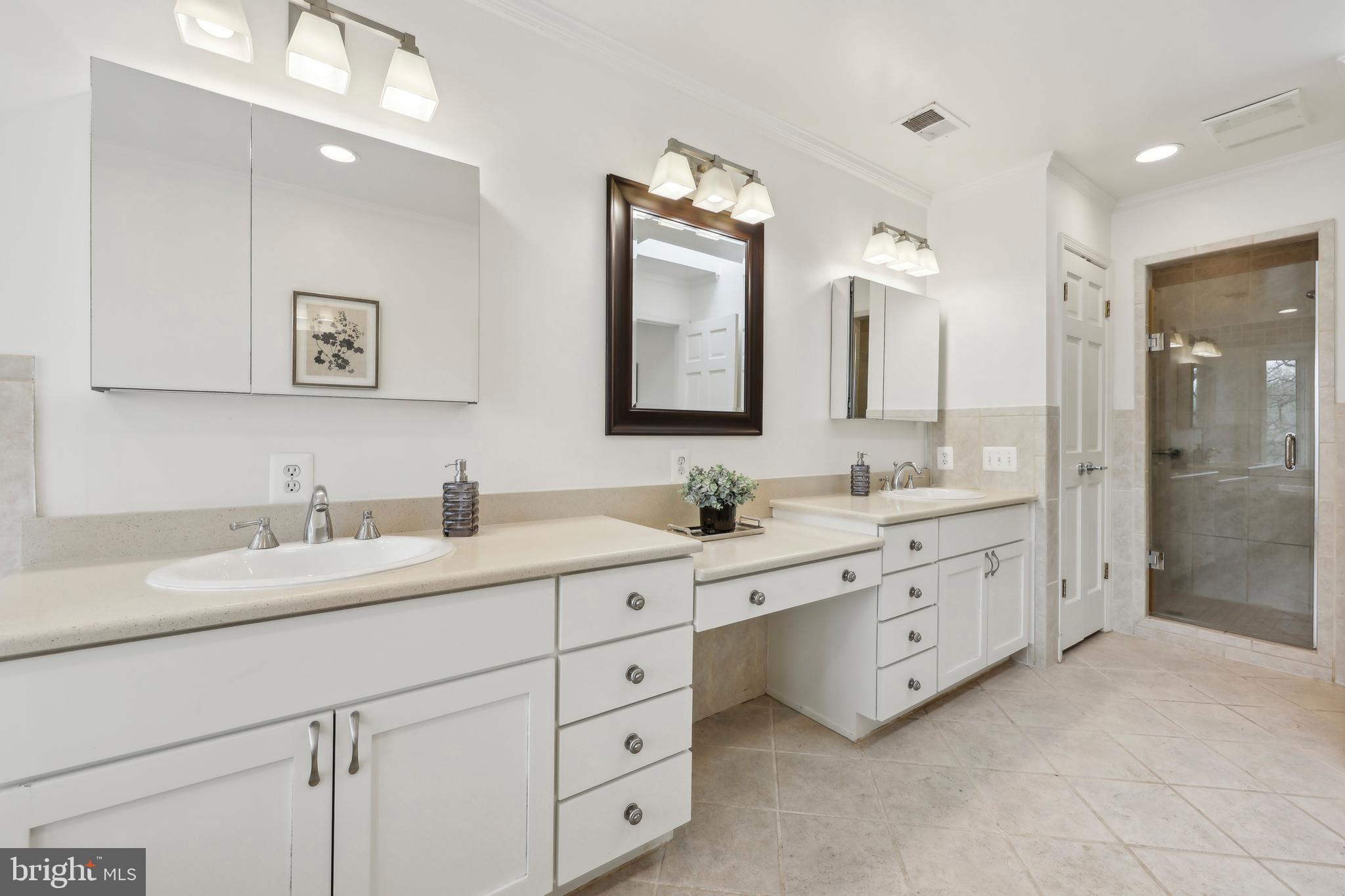 WESTMORELAND HILLS - Residential