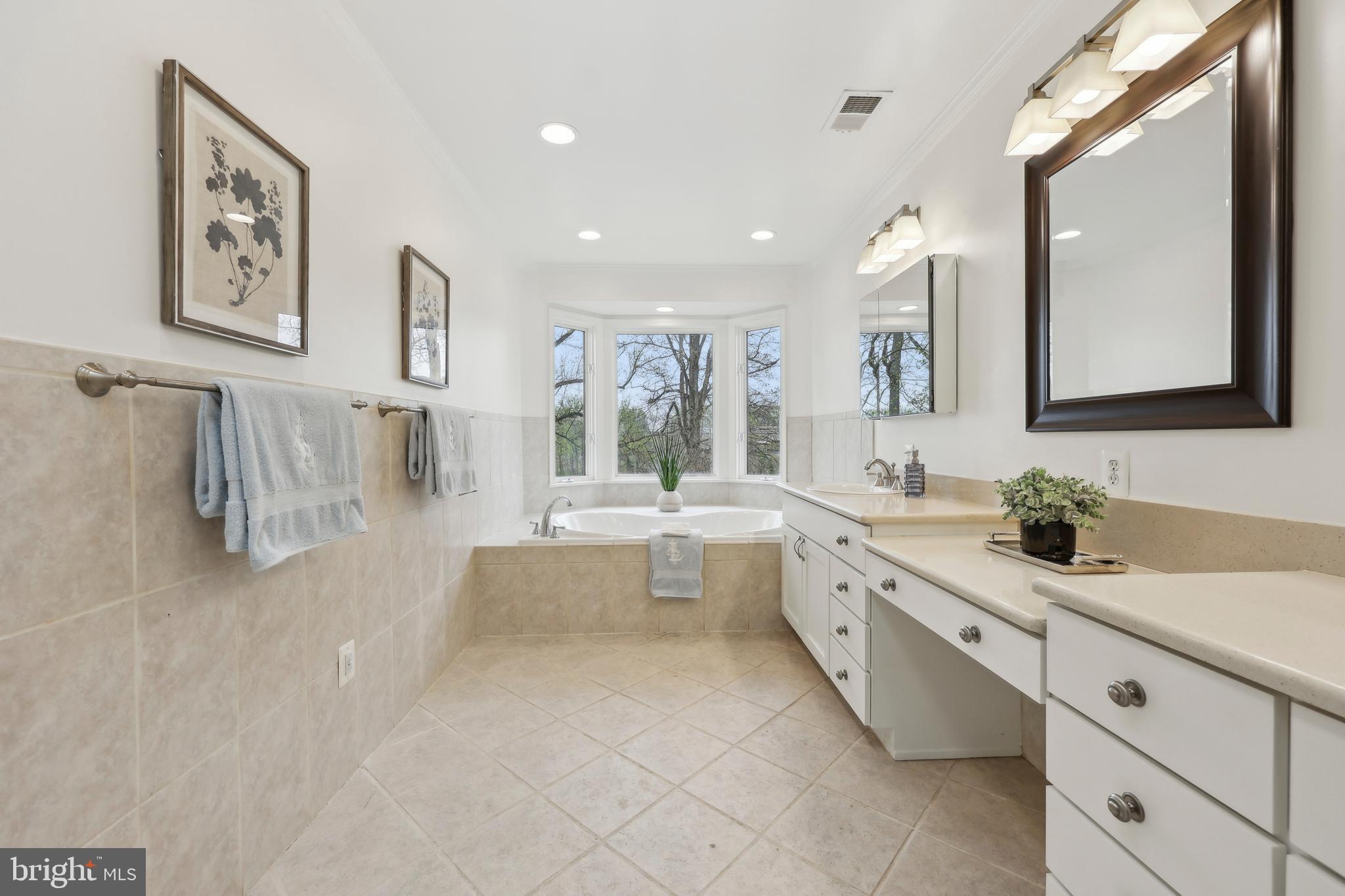 WESTMORELAND HILLS - Residential