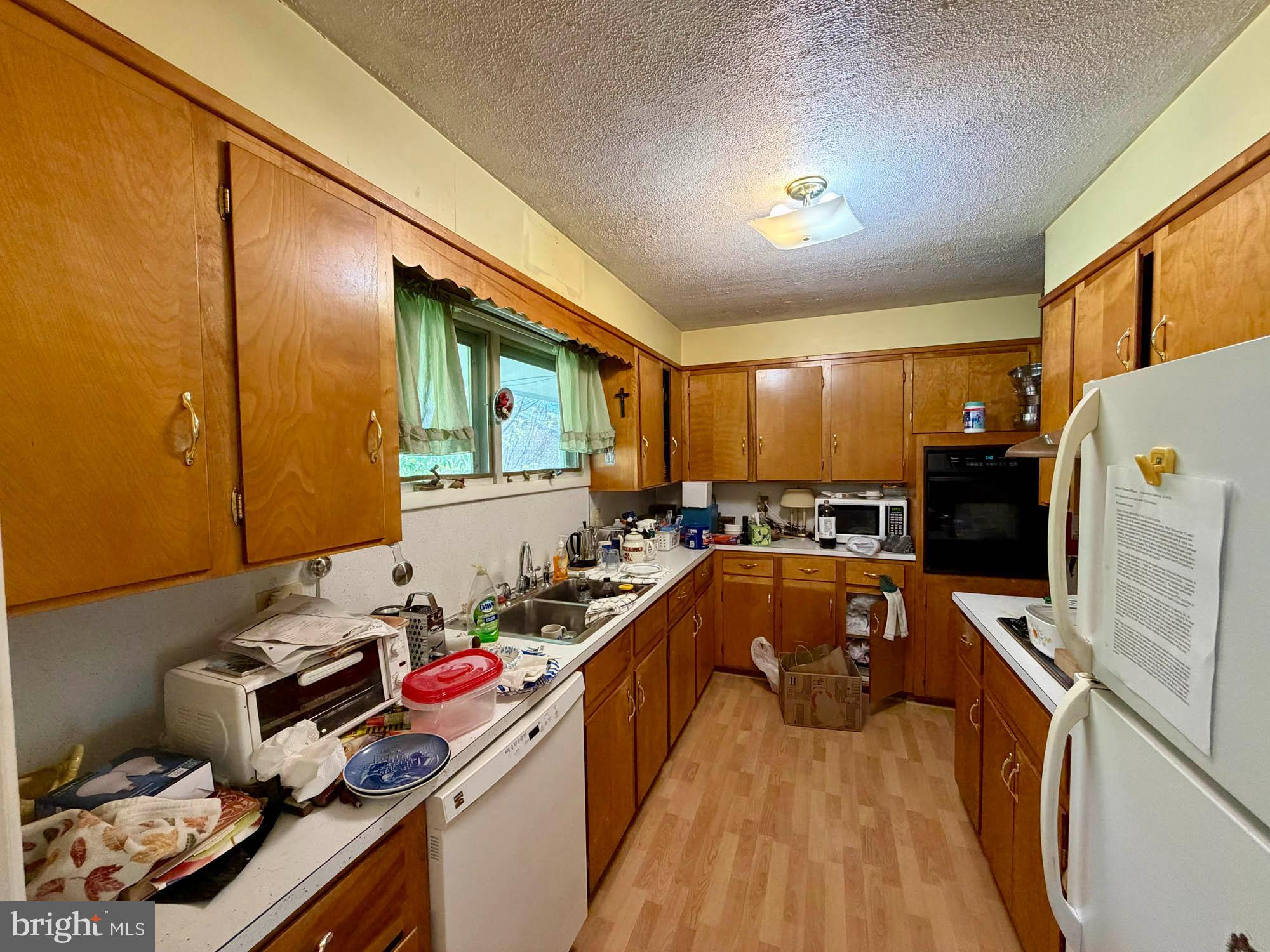 BRIGHTWOOD ACRES - Residential