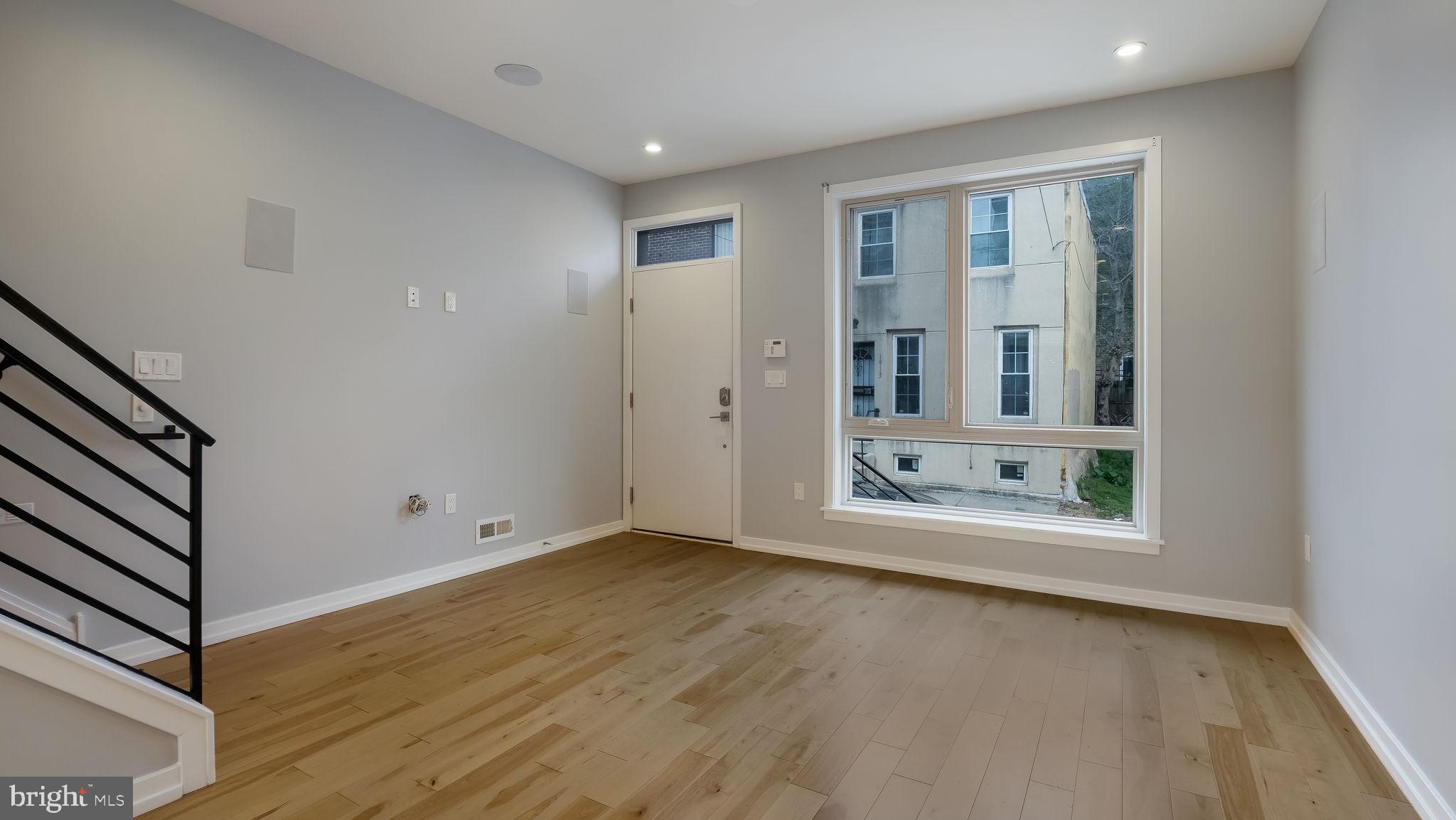 POINT BREEZE - Residential