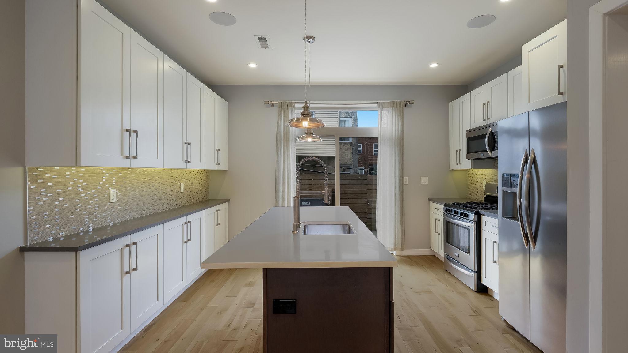 POINT BREEZE - Residential