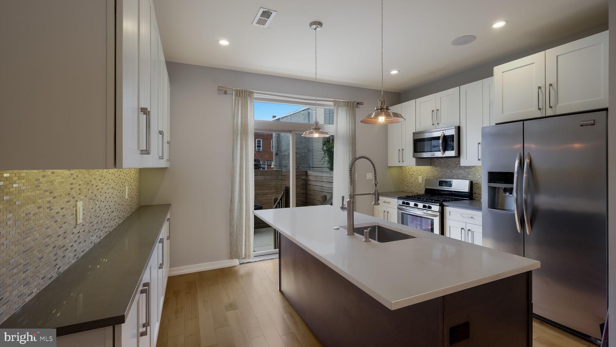 POINT BREEZE - Residential